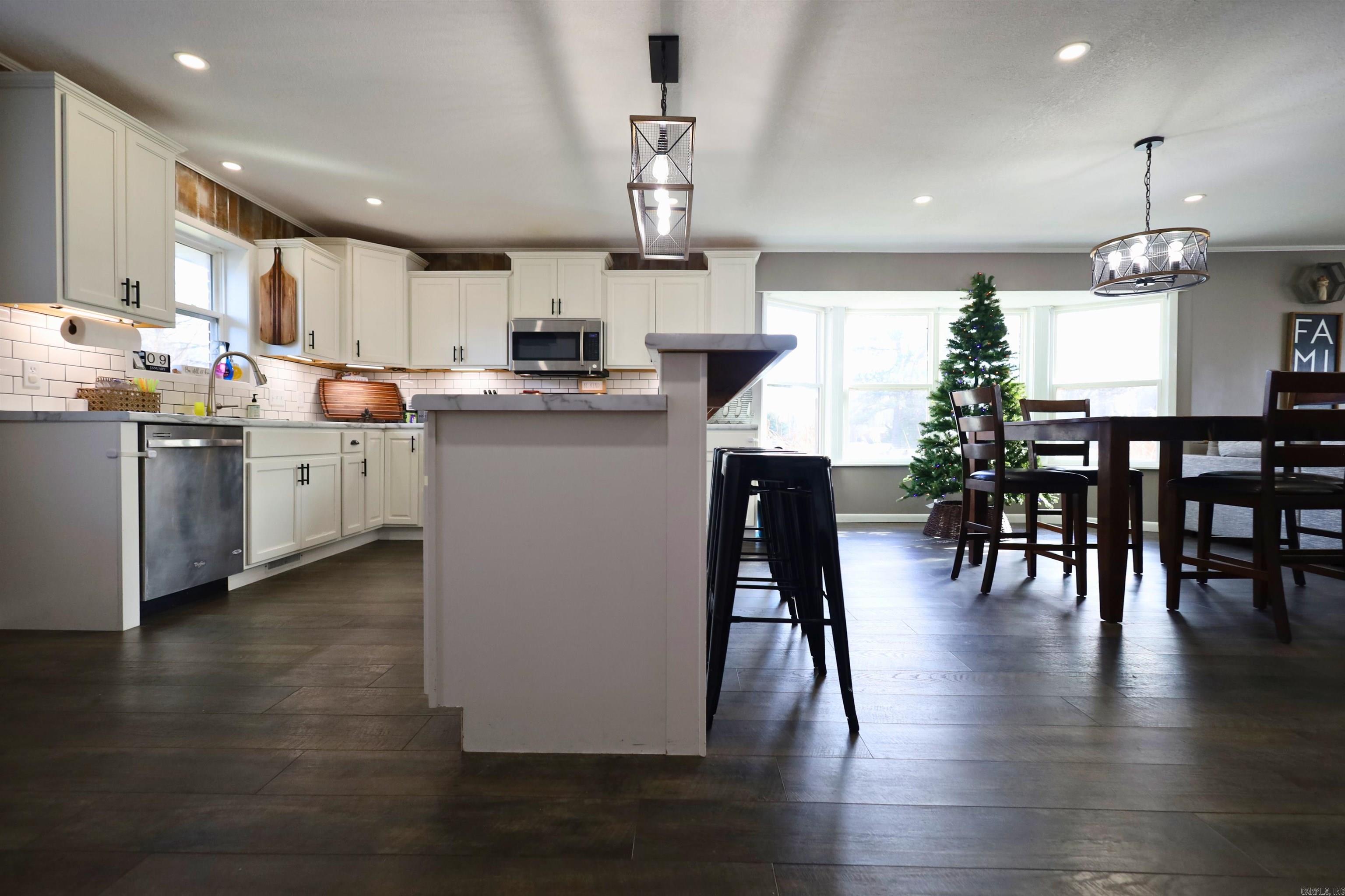 MANATT 2ND - Residential