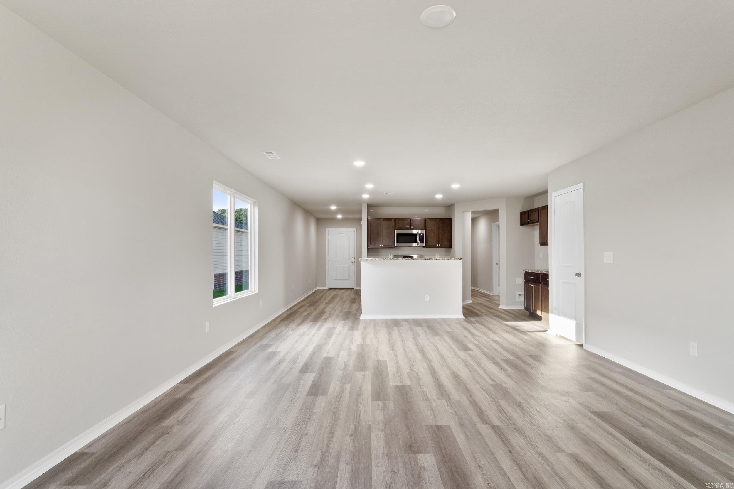 COUNTRY CLUB OF ARK THE - Residential