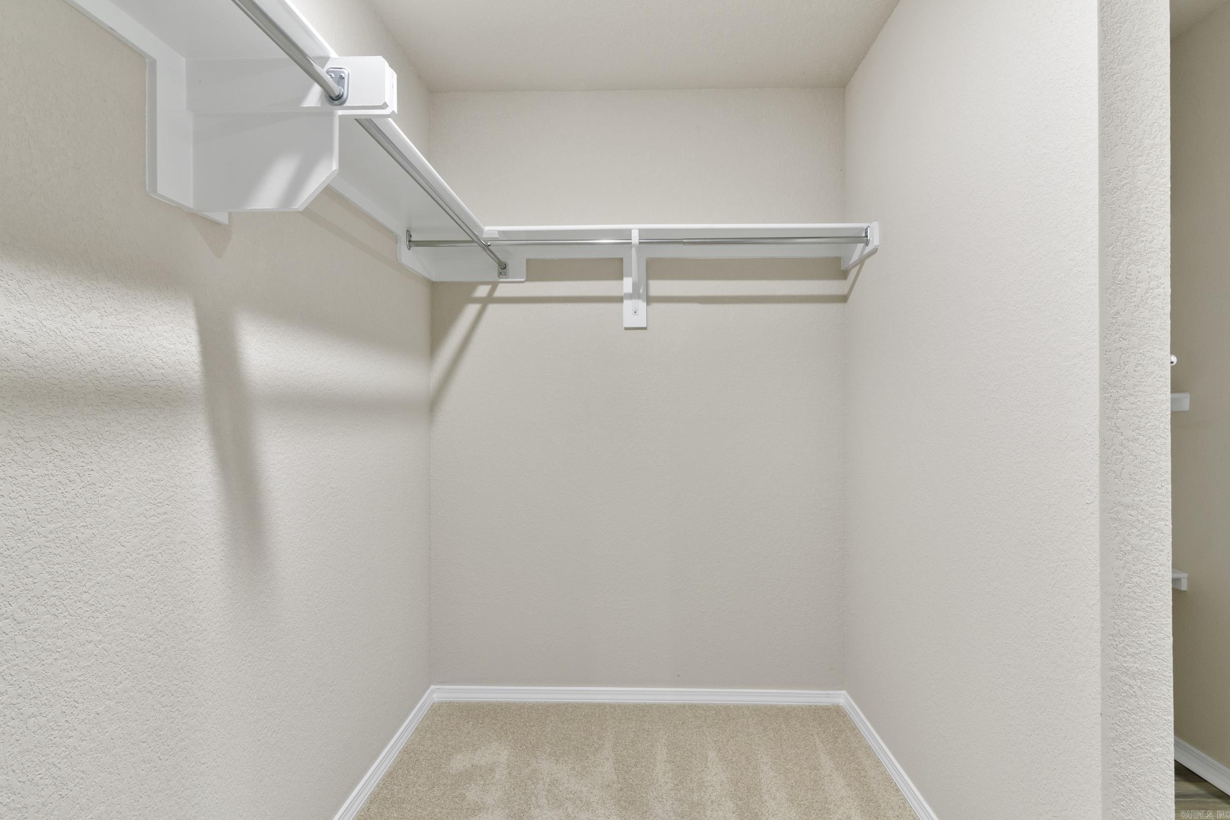 COUNTRY CLUB OF ARK THE - Residential