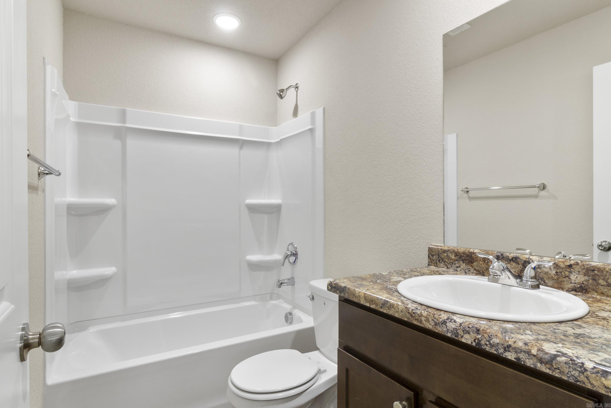 COUNTRY CLUB OF ARK THE - Residential