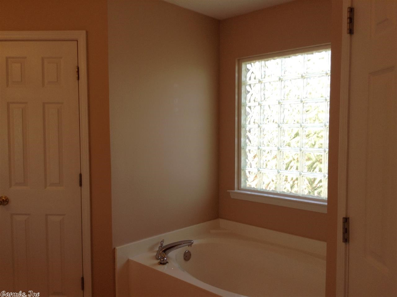 NORTH POINTE ADDN - Residential