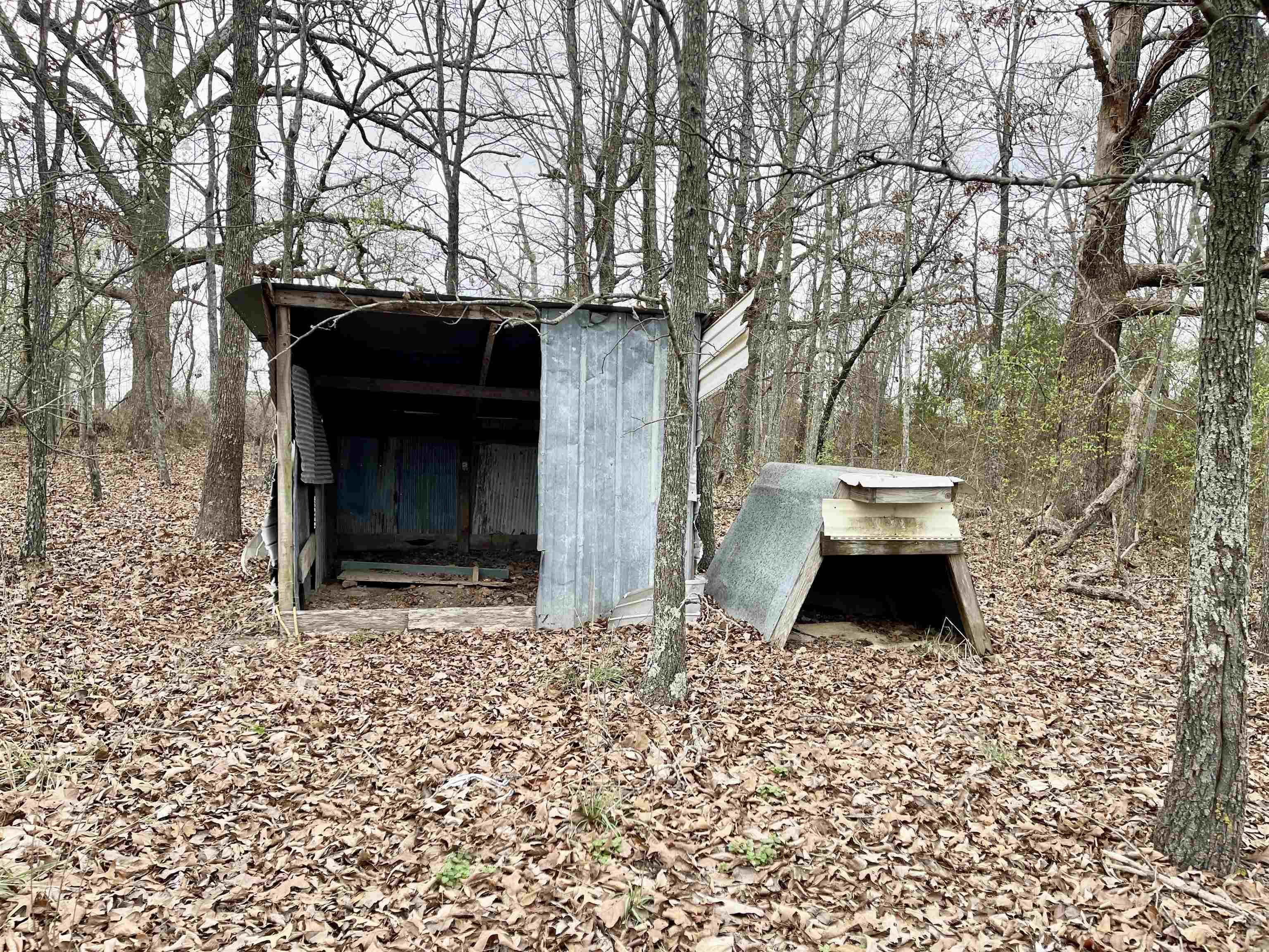 Metes & Bounds - Land