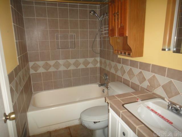 ORIGINAL DIVISION OF HICKORY RID - Residential