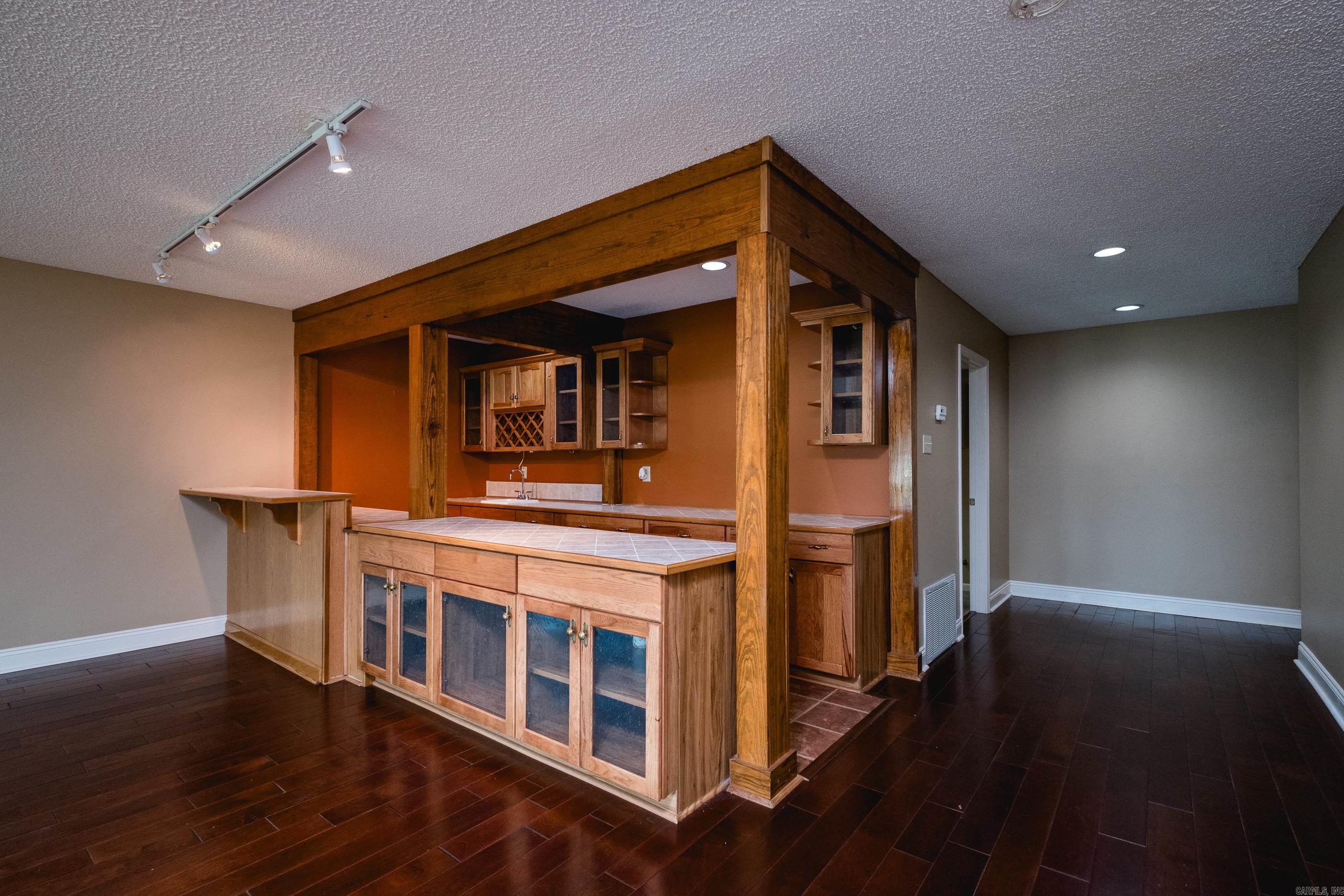 Ninth Fairway to Golf Course - Residential