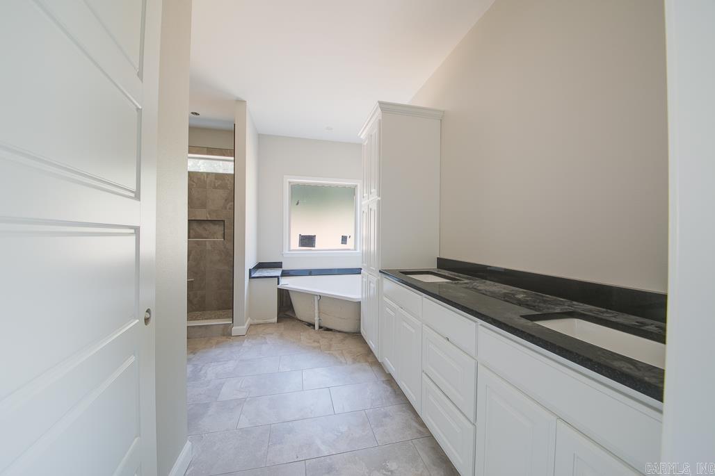 MILLERS GLENN - Residential