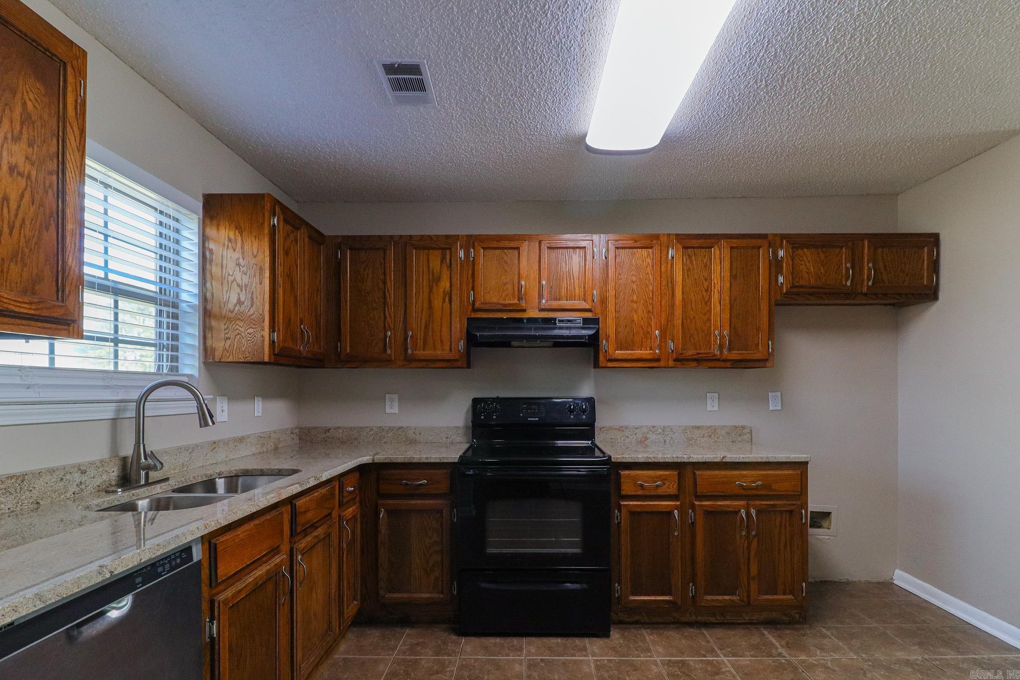 Summerfield Homes - Residential