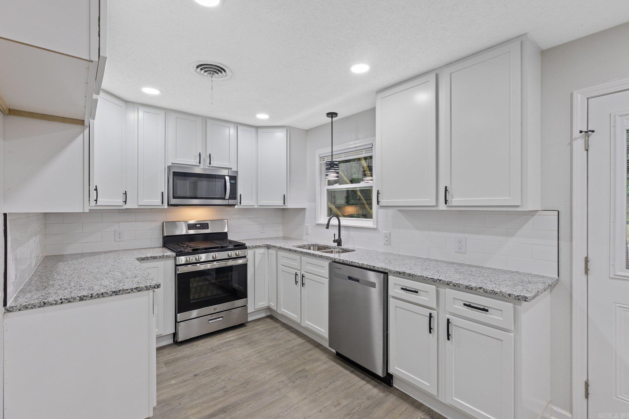 HILLSIDE - Residential