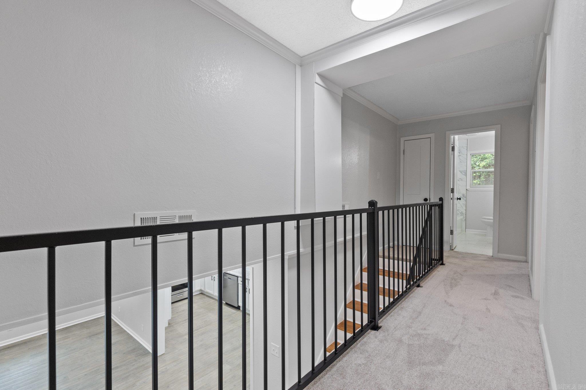 HILLSIDE - Residential