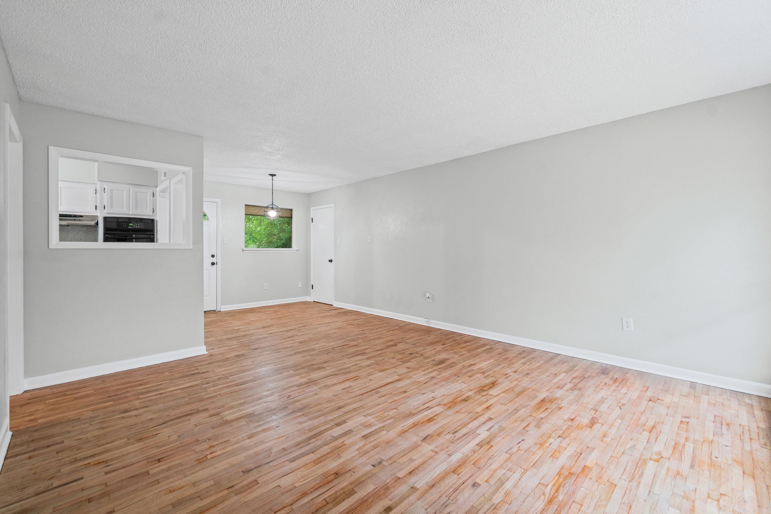 HILLSIDE - Residential