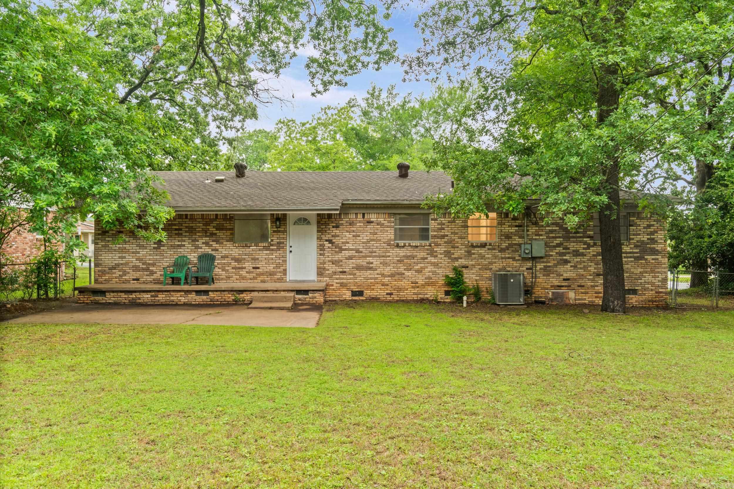 HILLSIDE - Residential