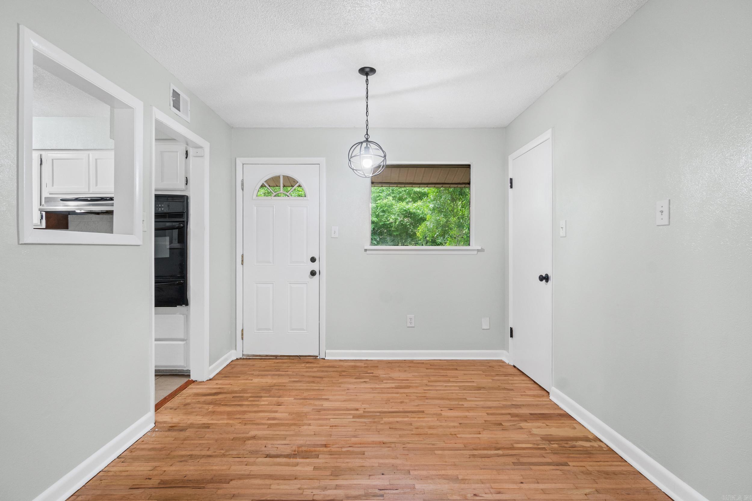 HILLSIDE - Residential