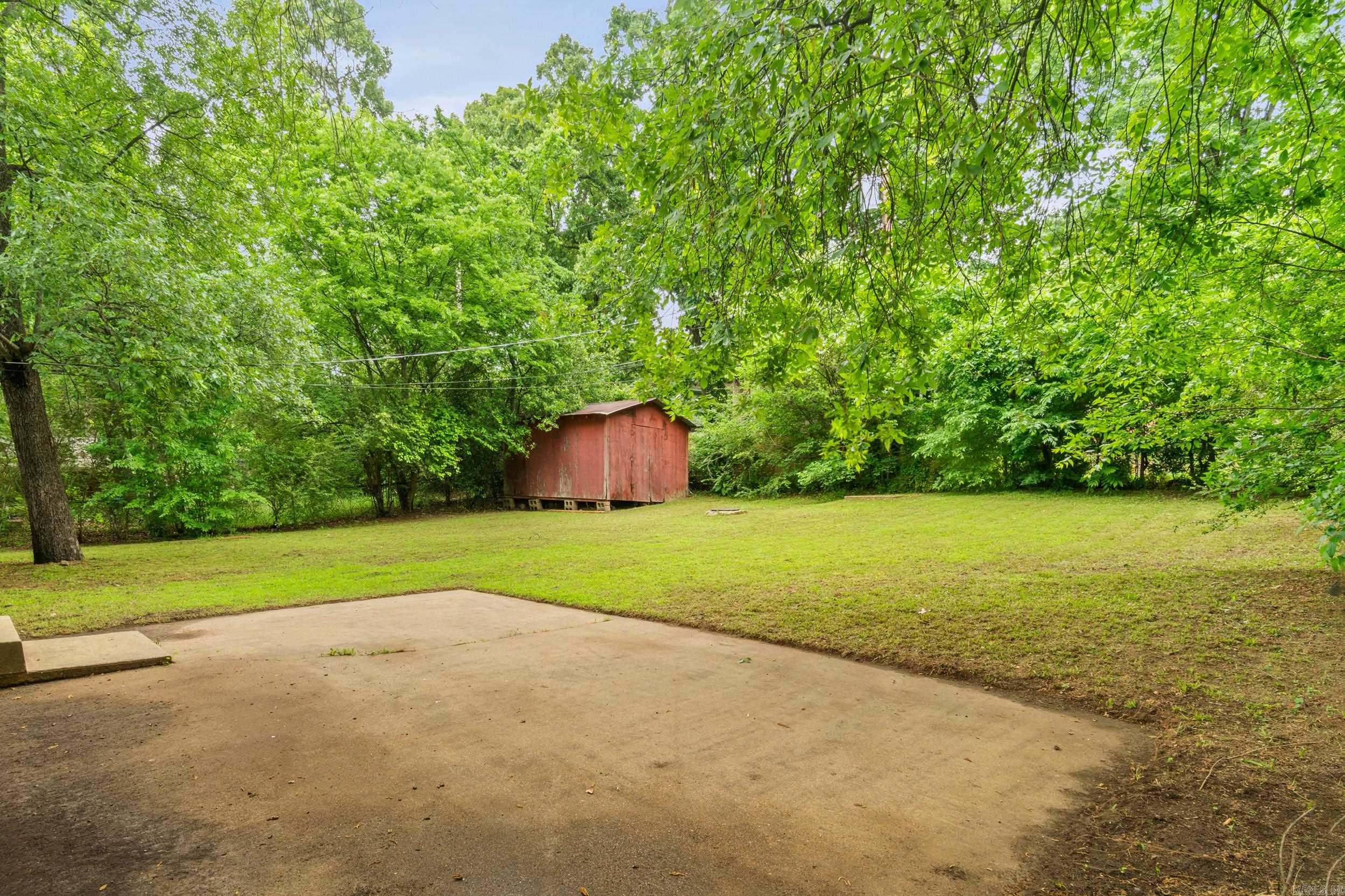 HILLSIDE - Residential