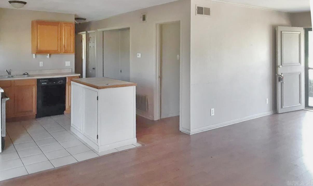 GLENVIEW - Residential