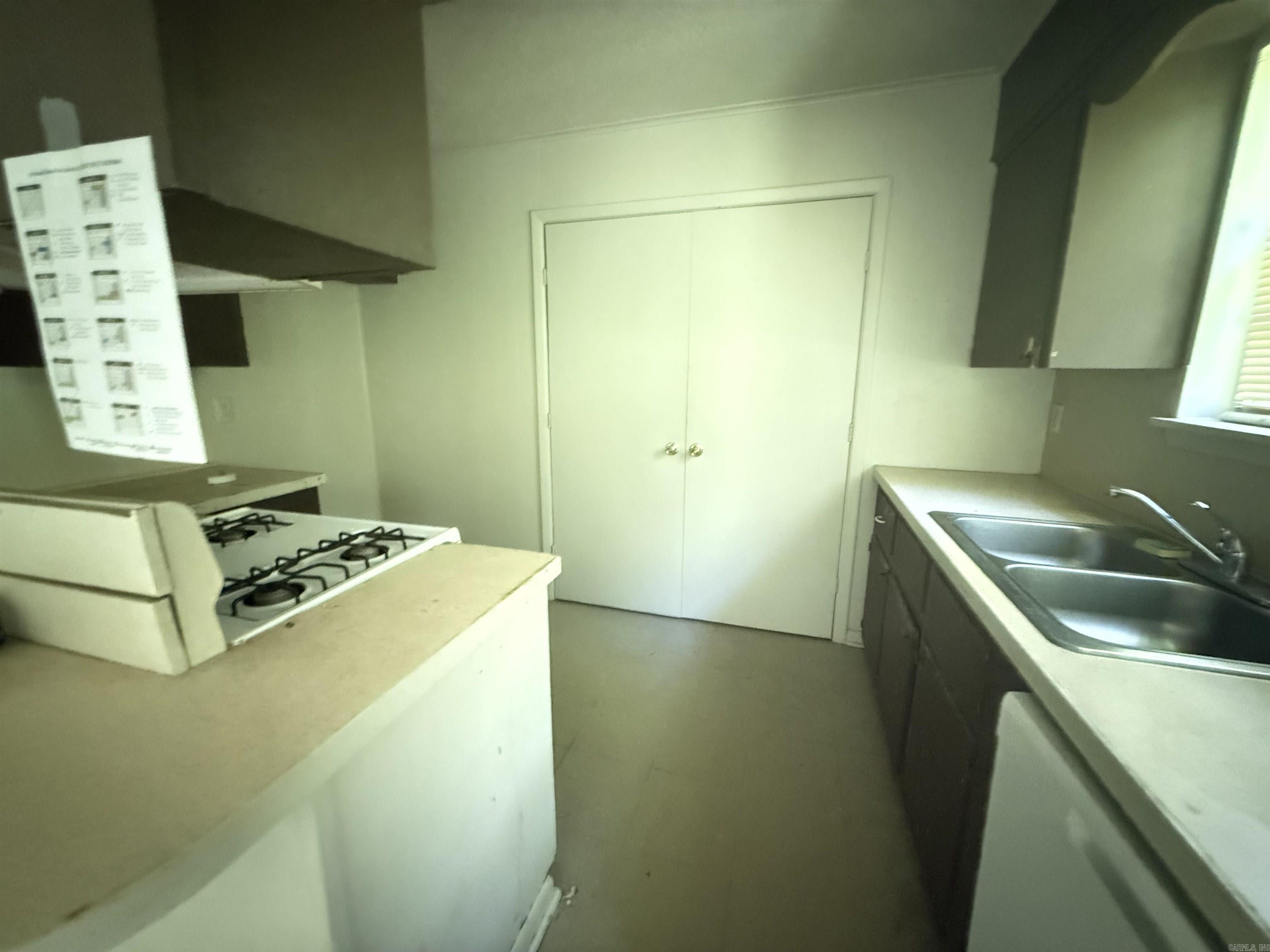 Hollywood Heights - Residential