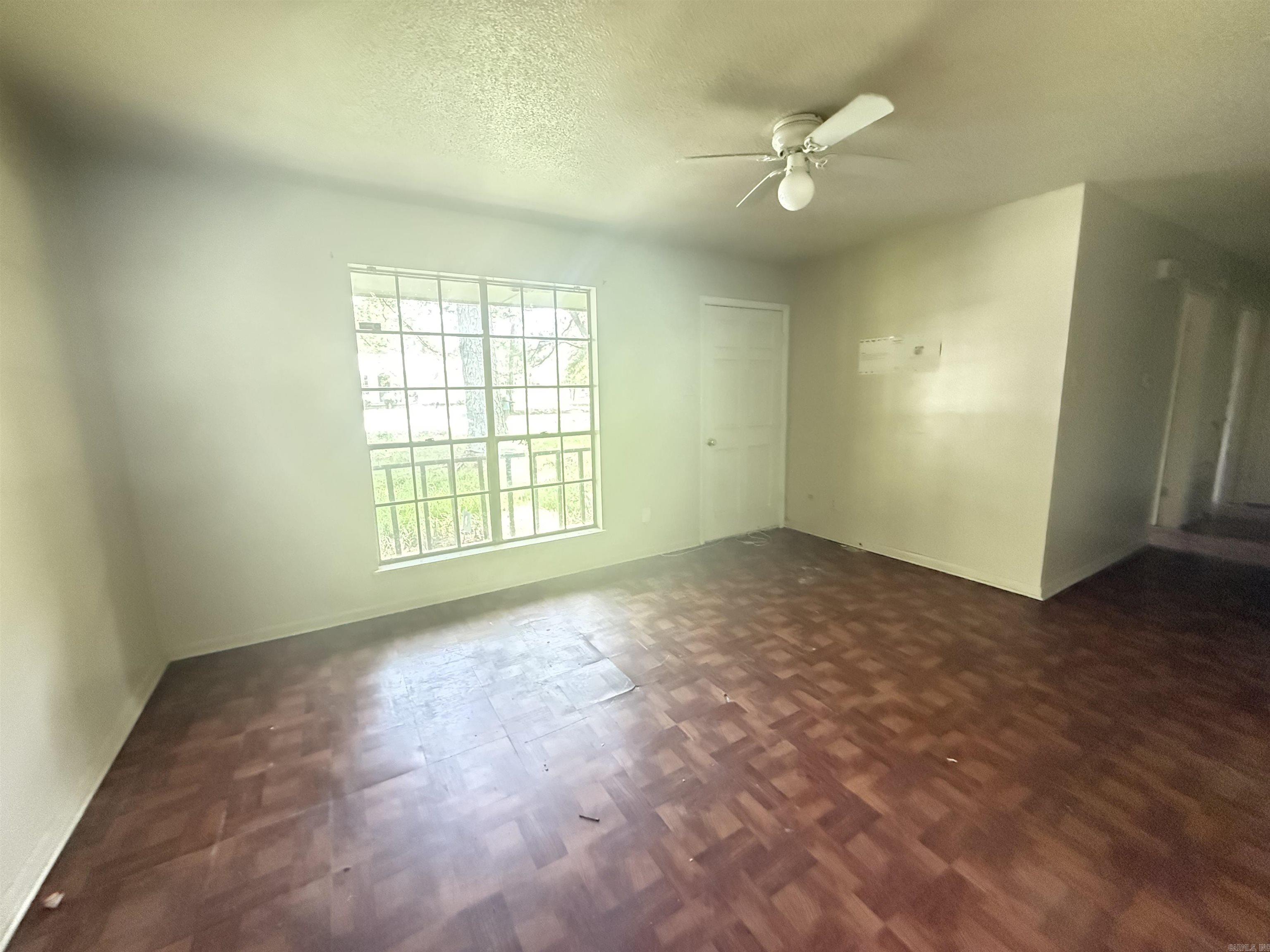 Hollywood Heights - Residential