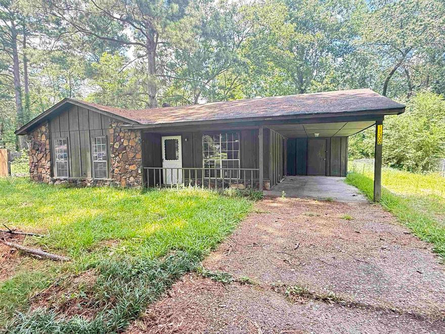 Great fixer upper for a starter home or great for investors.  Great rental history.  3 bedroom, one and a half baths. Eat in kitchen with a breakfast bar.  Sliding back door opens to a nice patio and over a half acres lot.