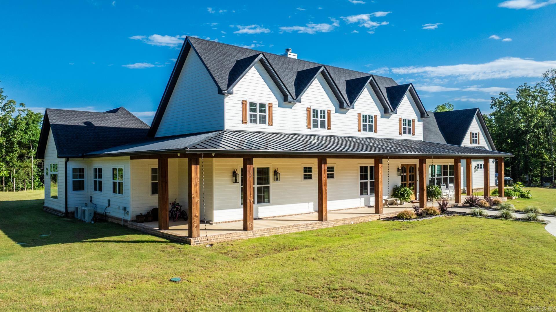 CRESTHAVEN - Residential