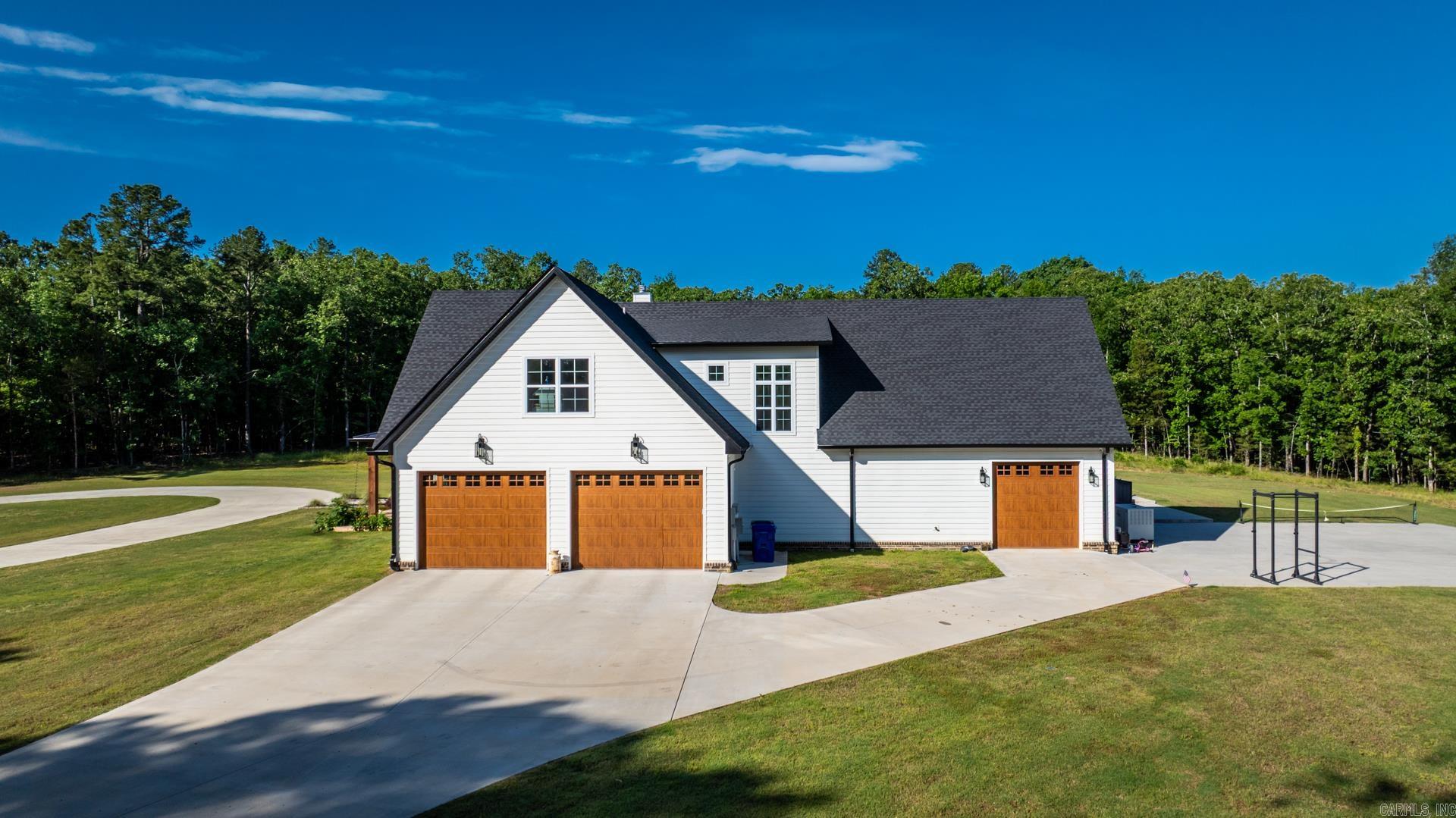 CRESTHAVEN - Residential