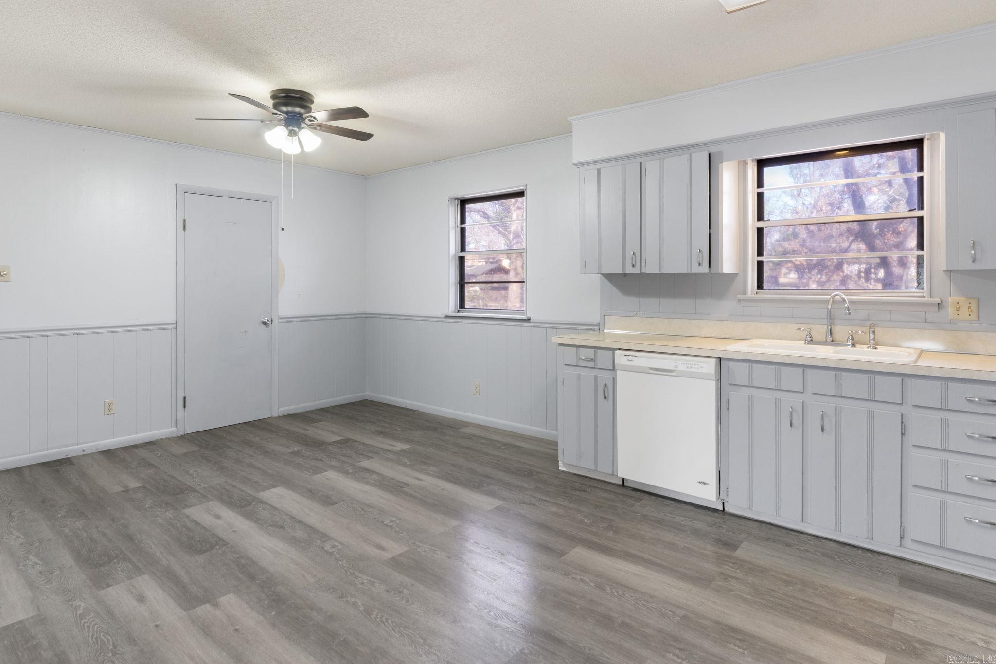 INDIAN HILLS - Residential