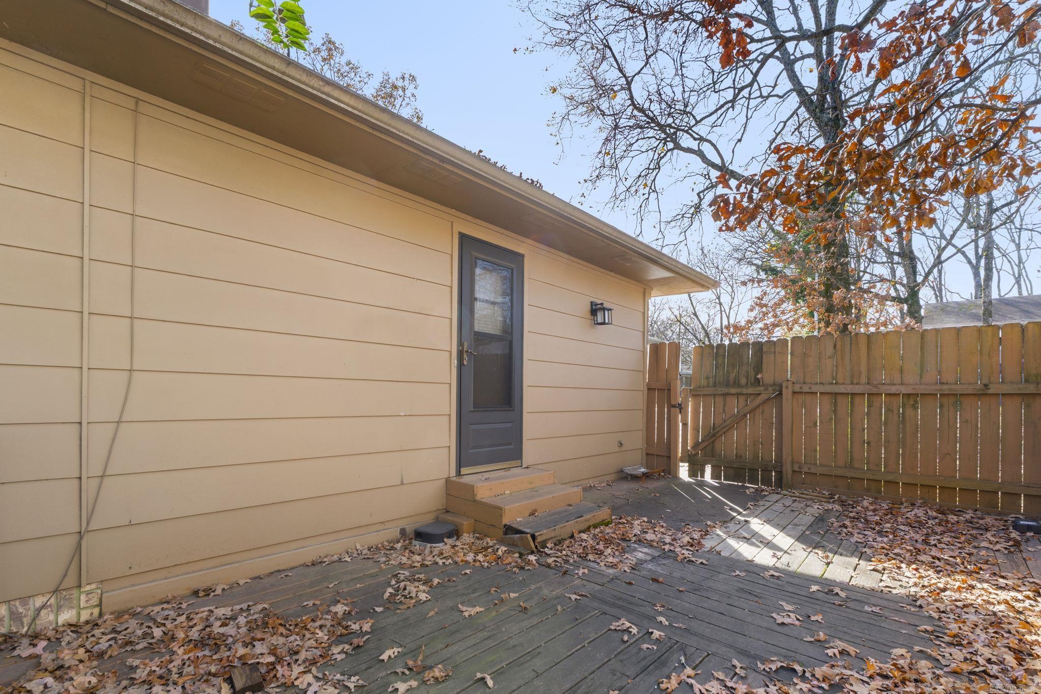 INDIAN HILLS - Residential