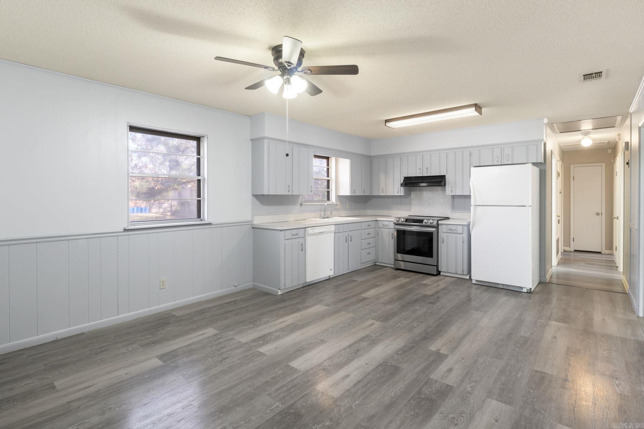 INDIAN HILLS - Residential