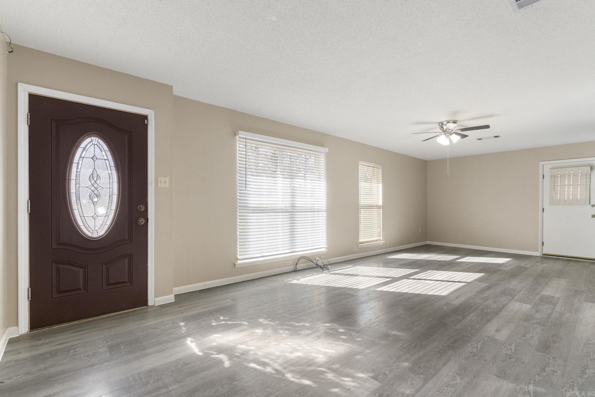 INDIAN HILLS - Residential