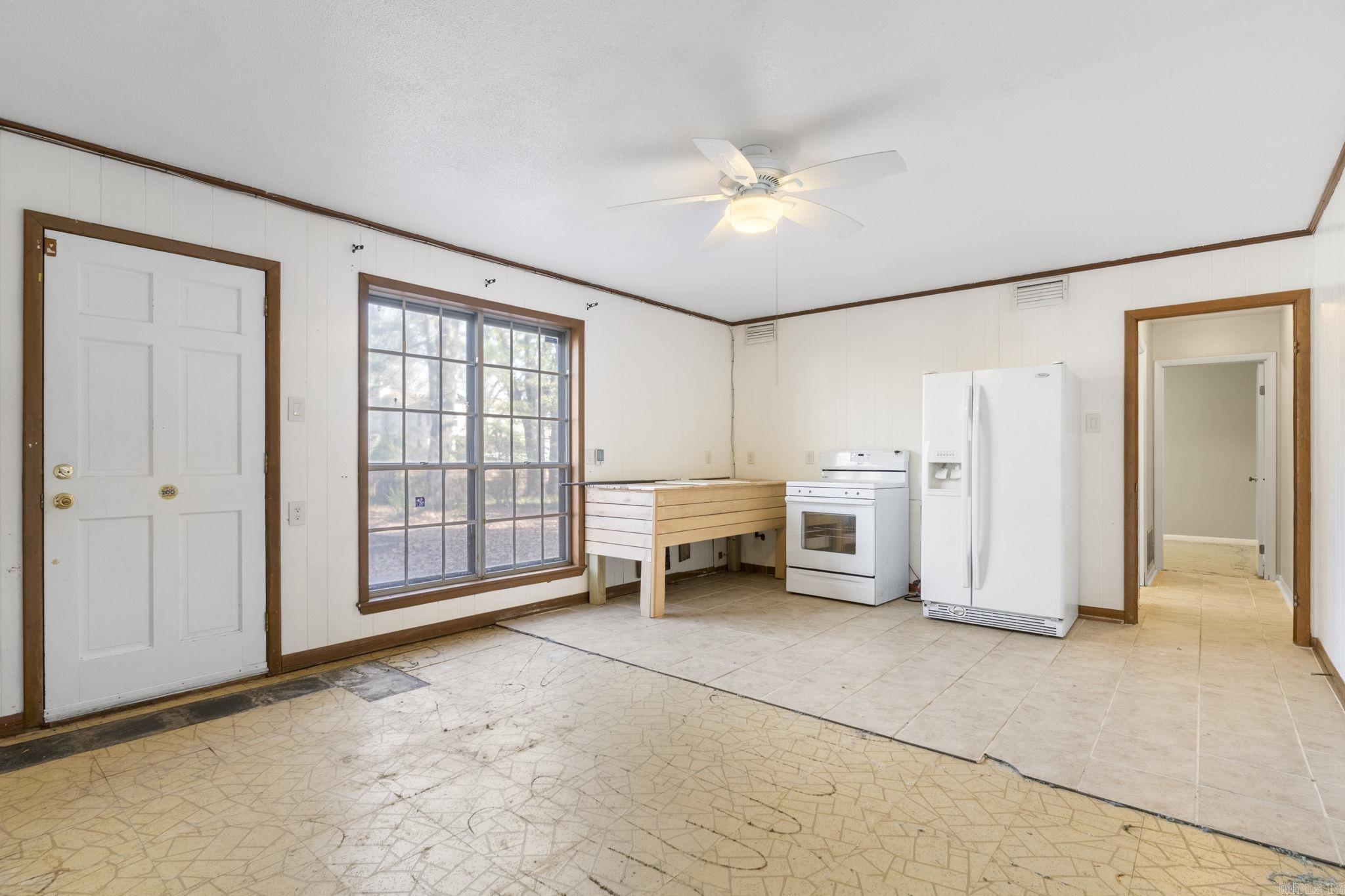 INDIAN HILLS - Residential