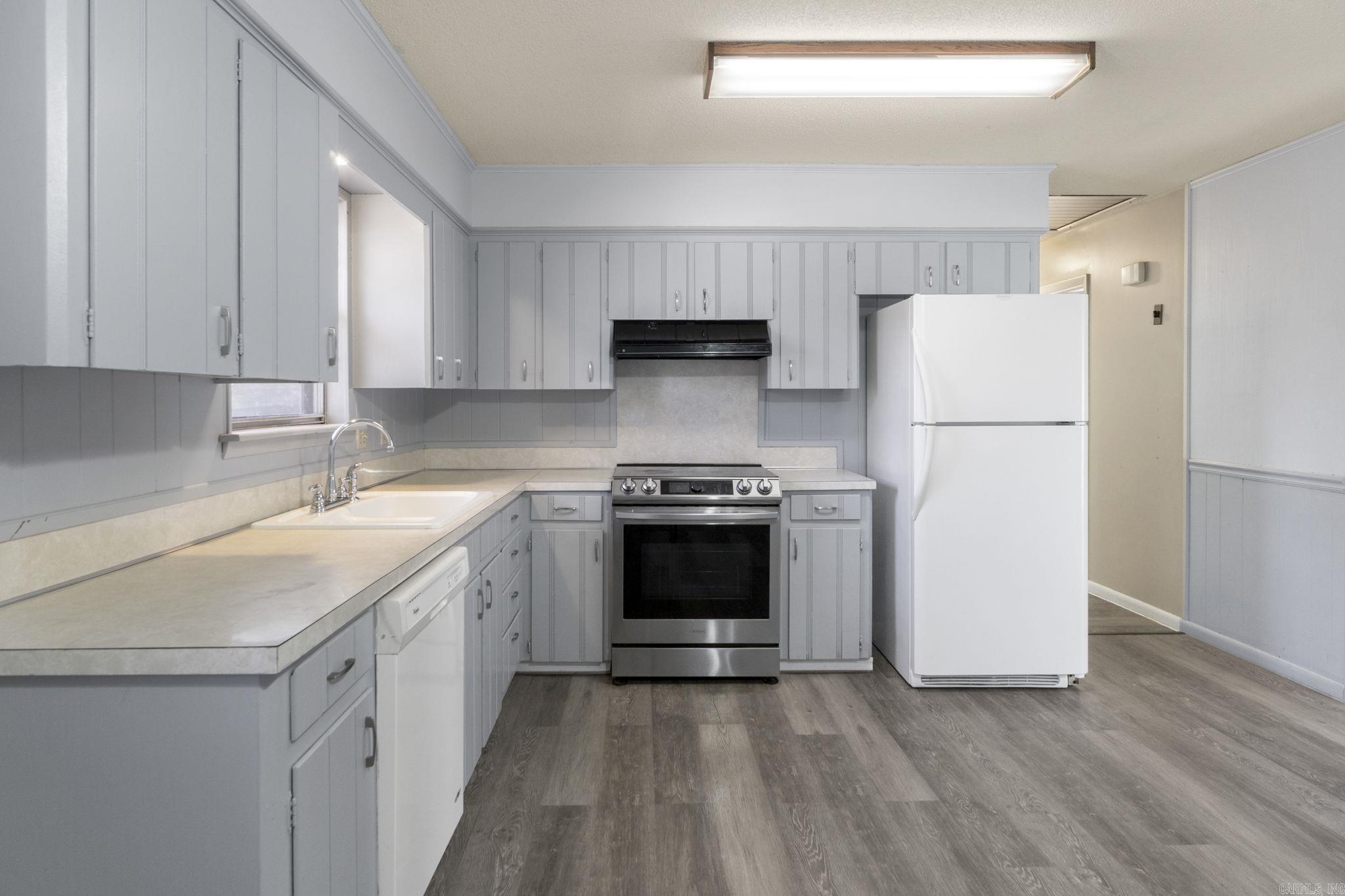 INDIAN HILLS - Residential