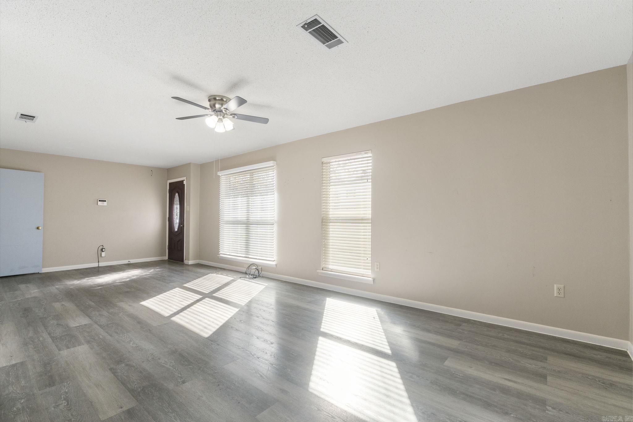 INDIAN HILLS - Residential