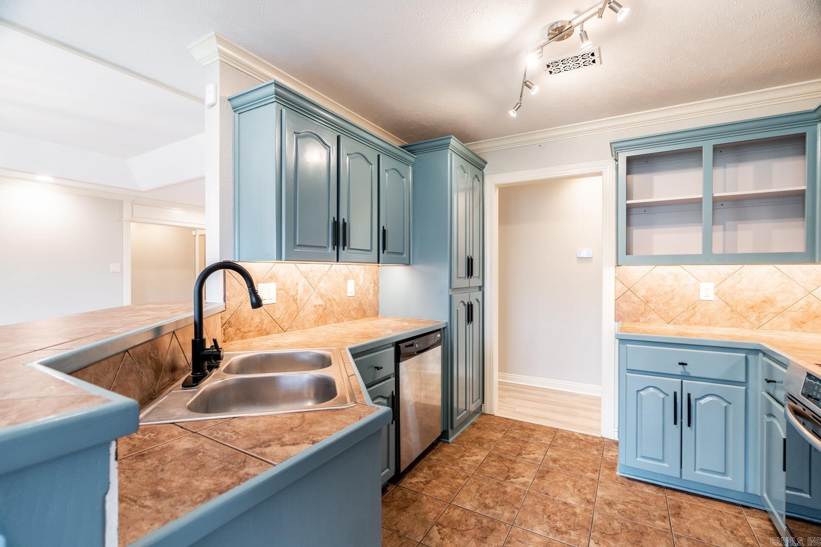 Stonhedge - Residential Lease