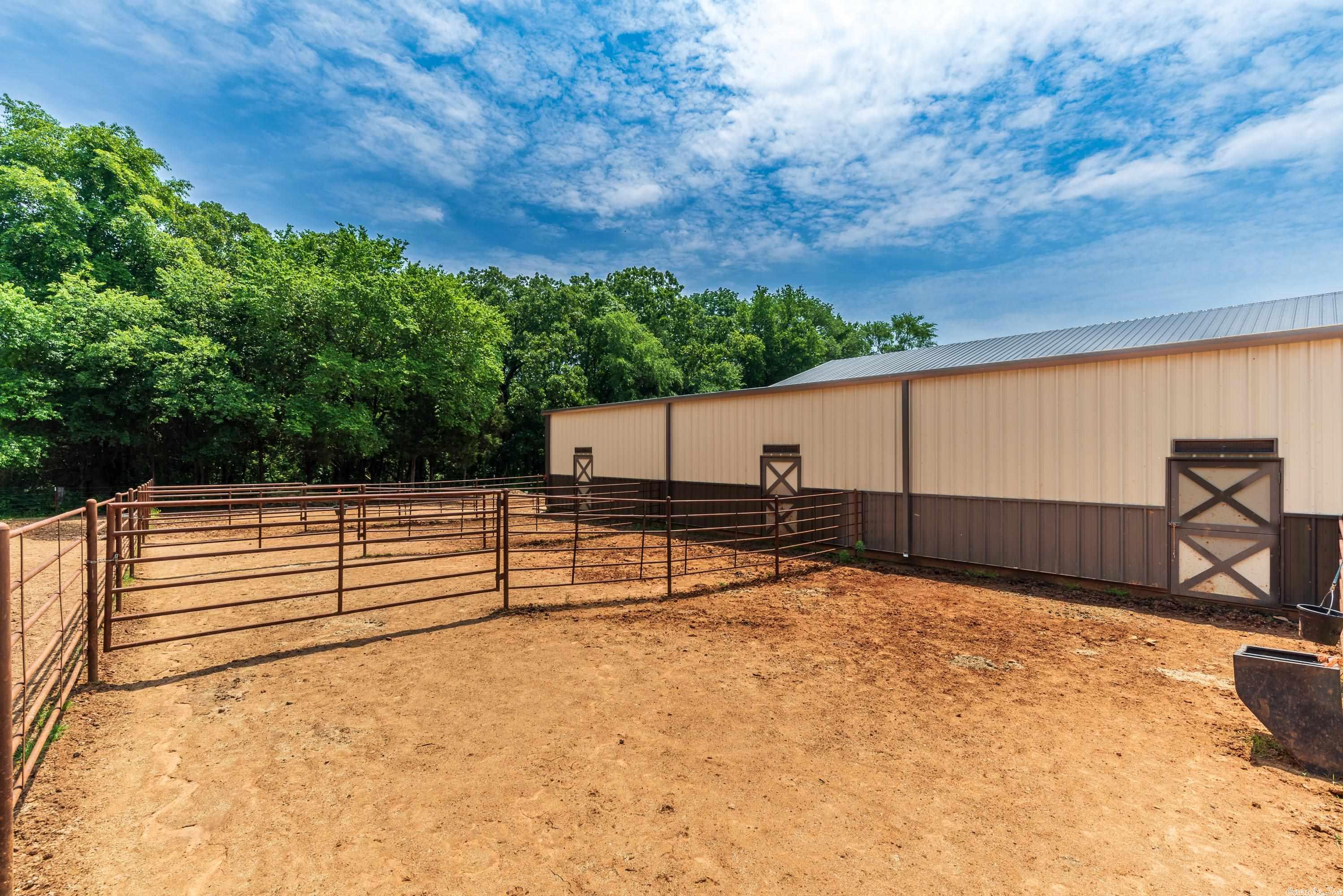 JOHNSON - Farm