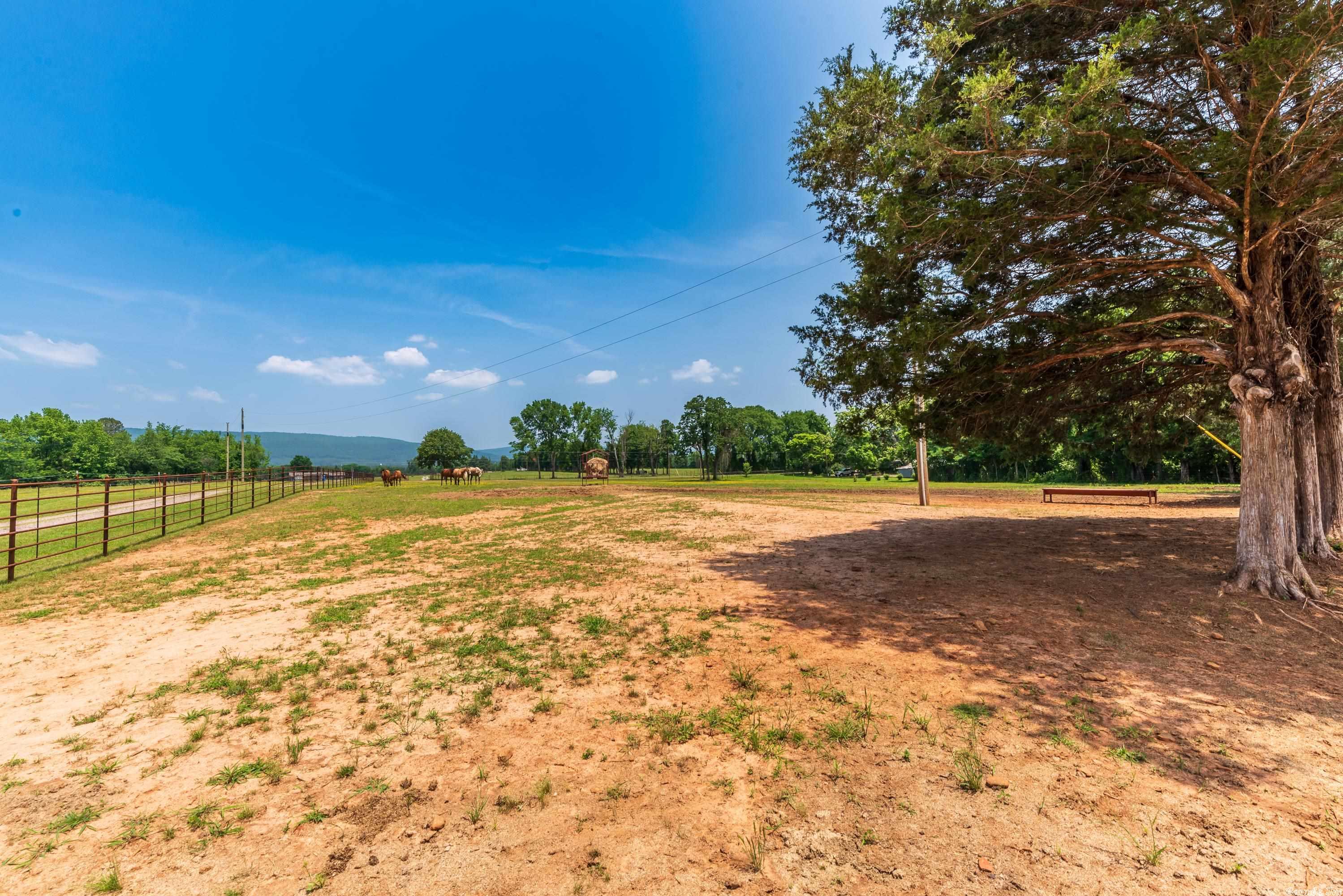 JOHNSON - Farm