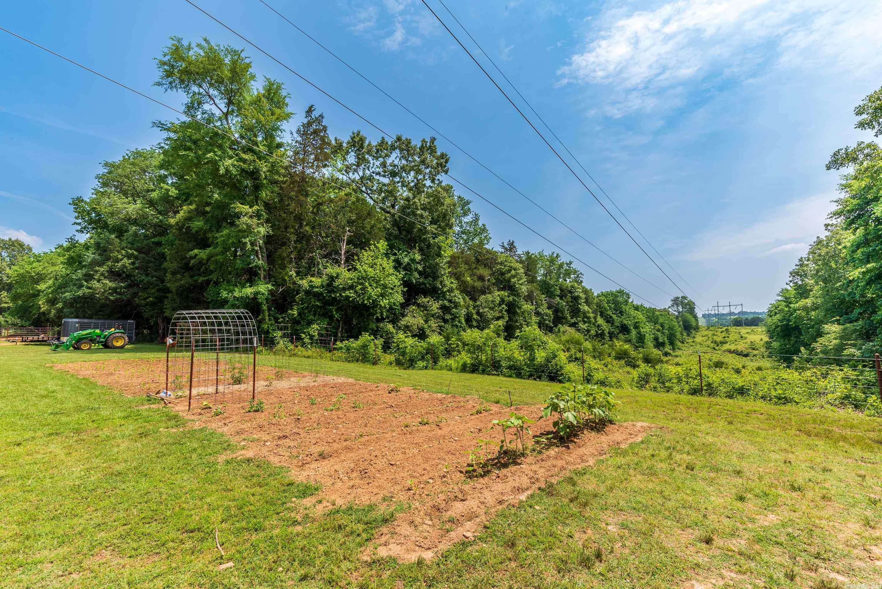 JOHNSON - Farm