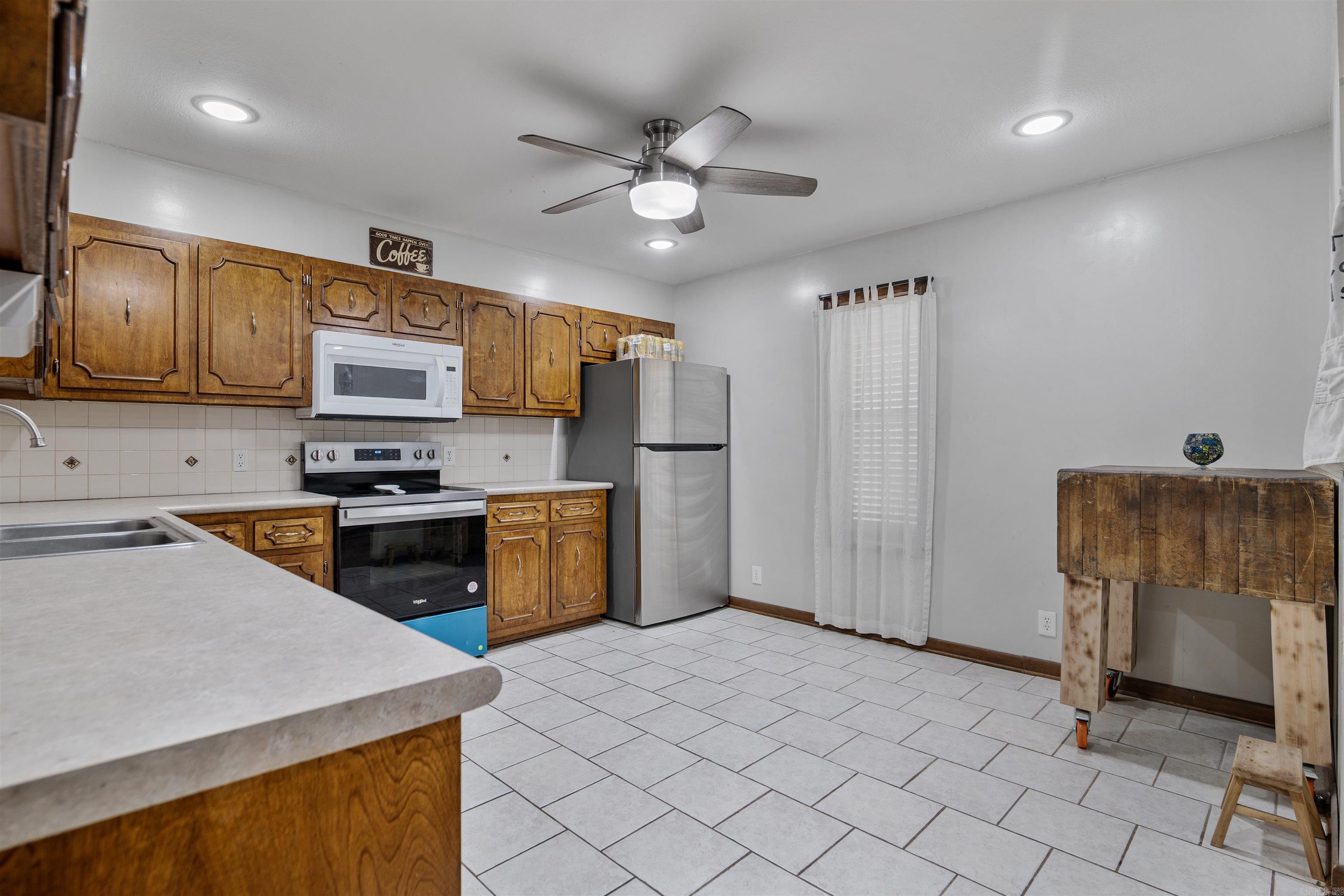 MCDOUGLE'S REPLAT OF WOODED AC - Residential