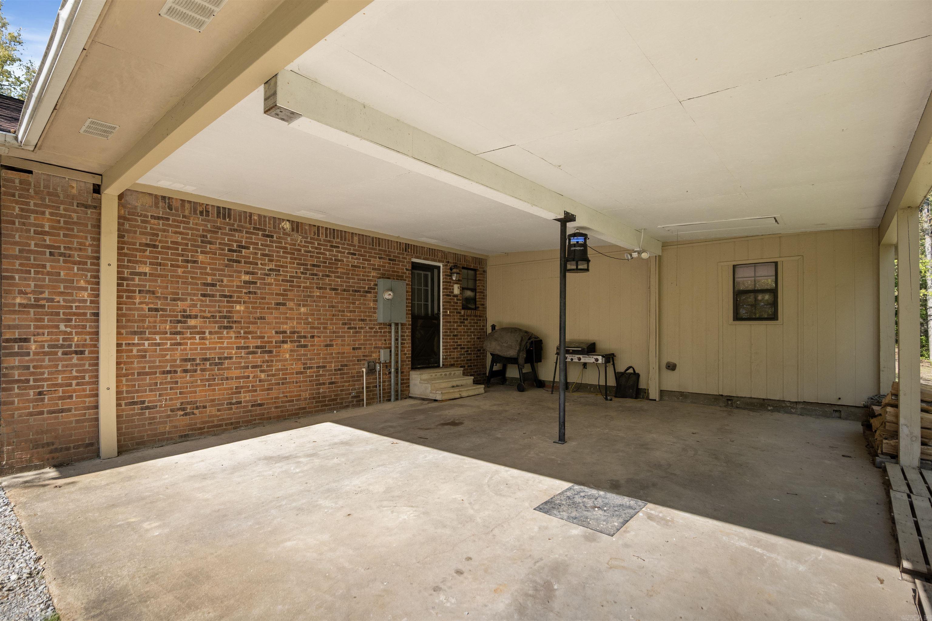 MCDOUGLE'S REPLAT OF WOODED AC - Residential