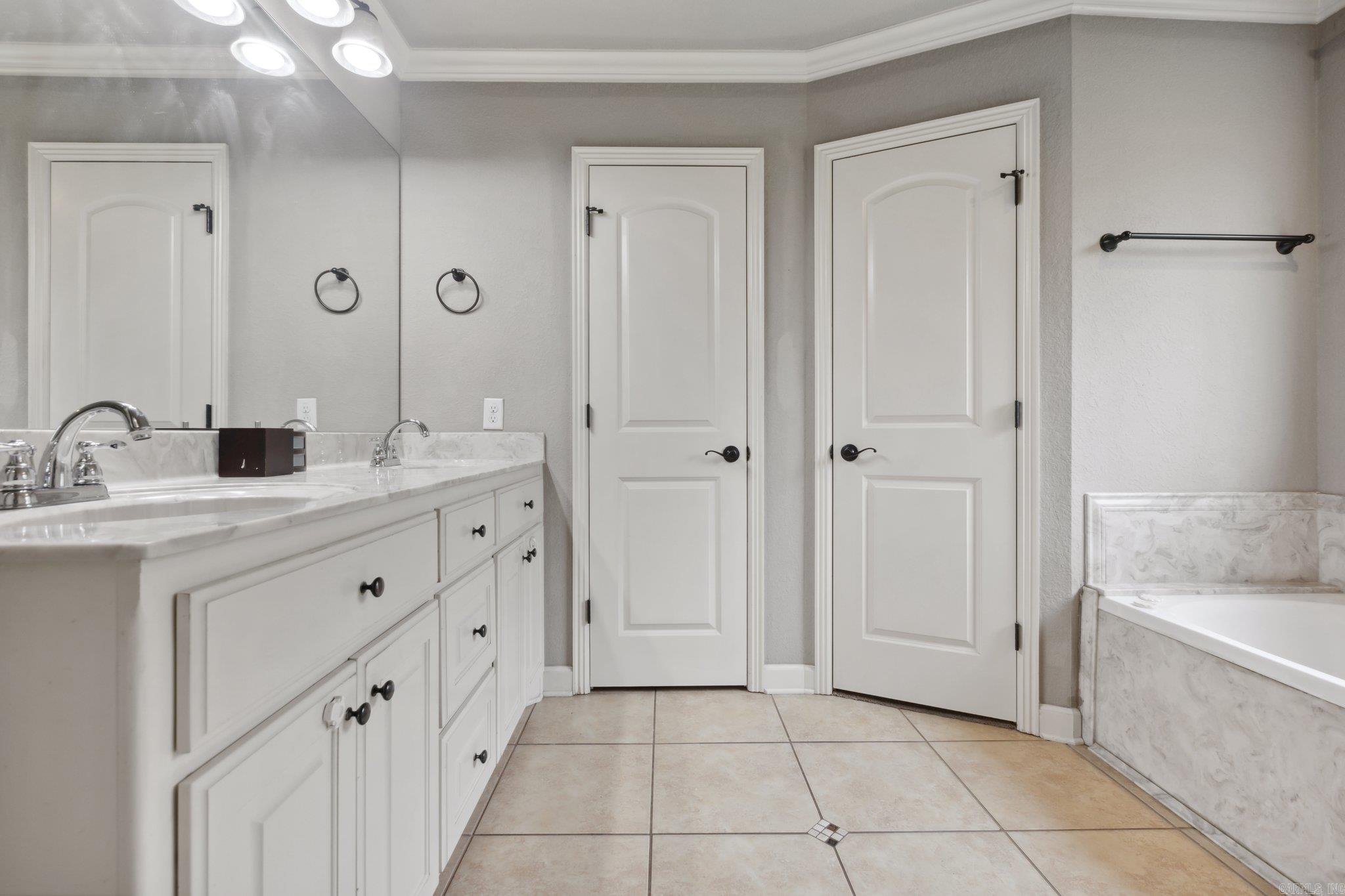 BASE MEADOWS ADDN - Residential