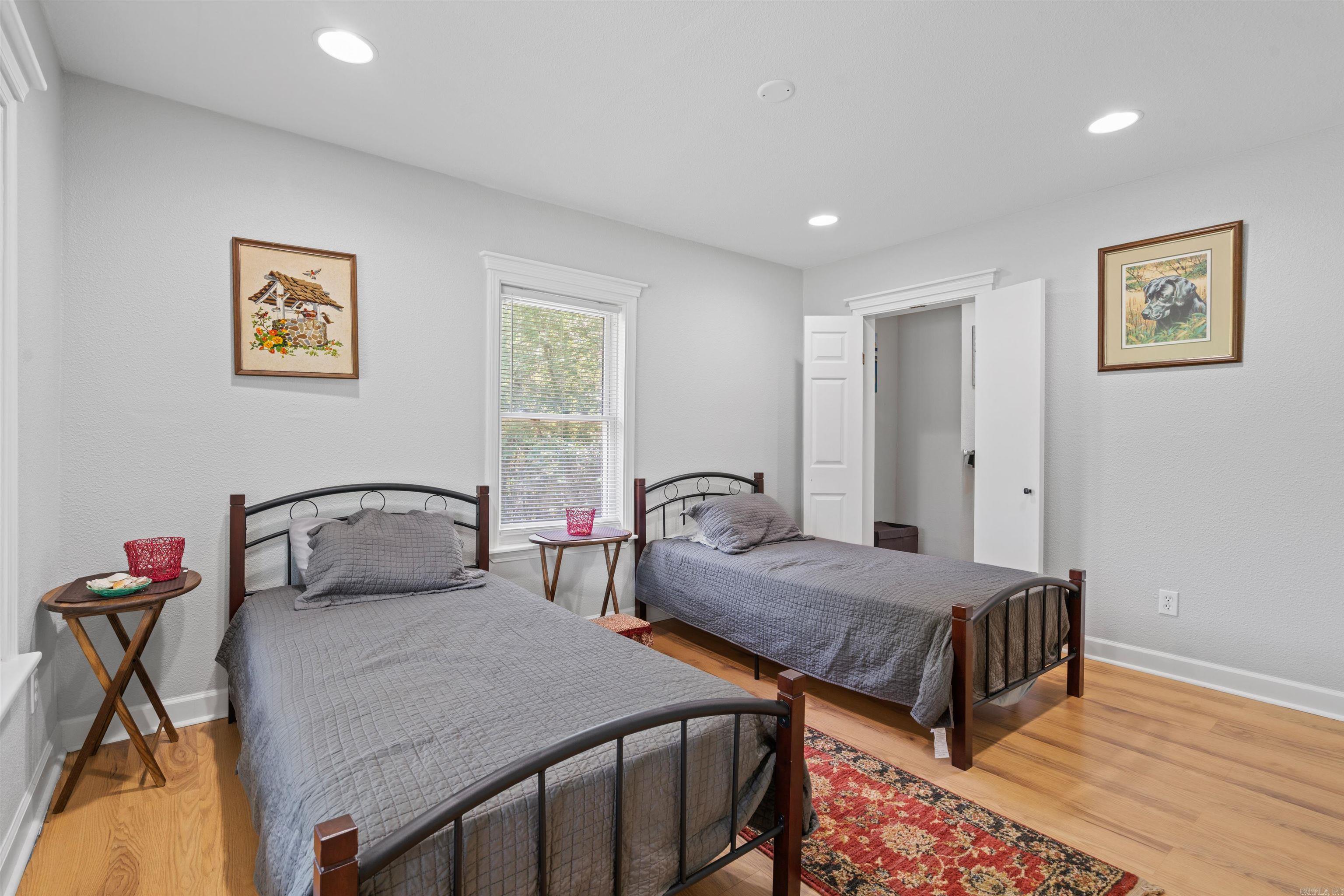 LOWREY - Residential