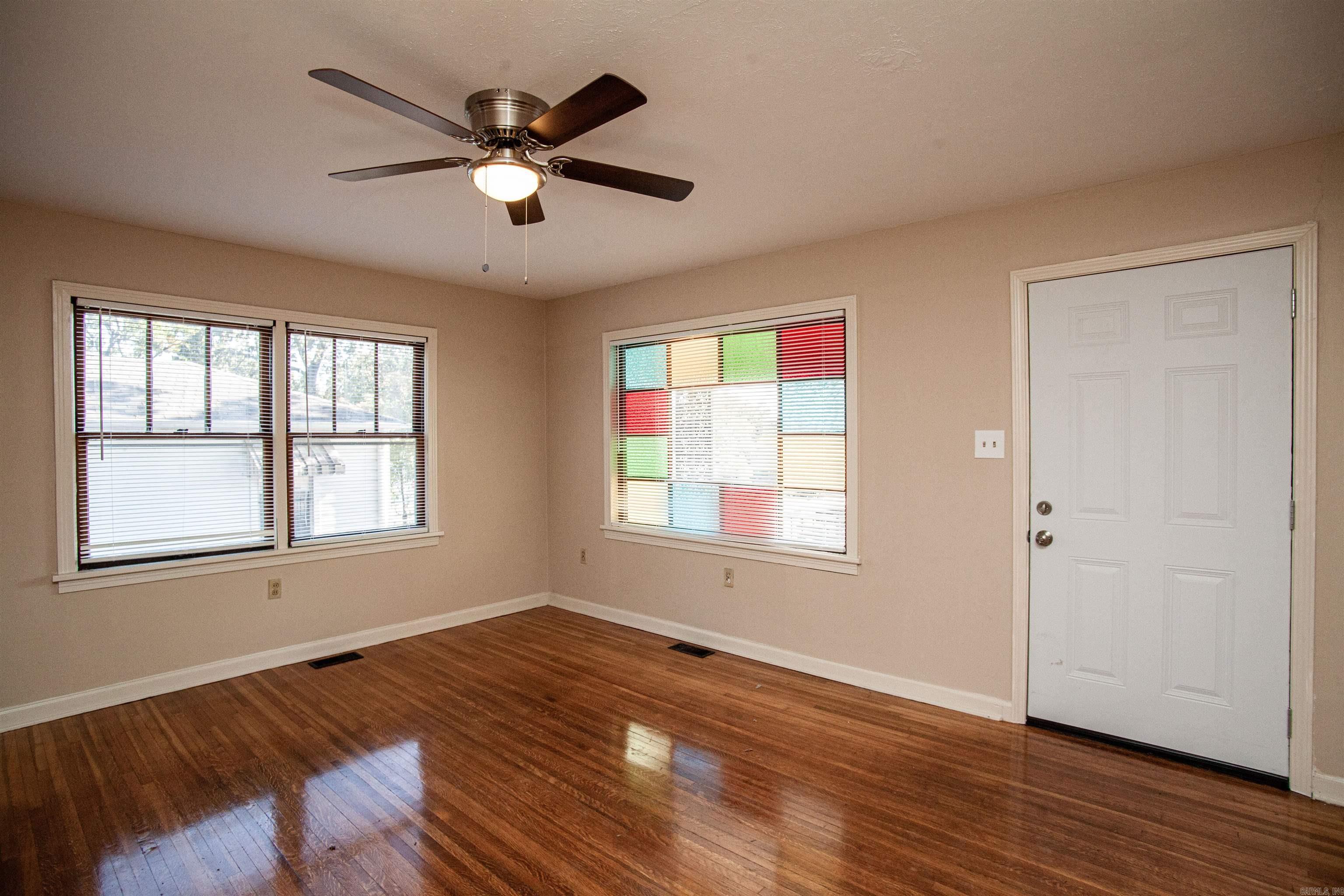 1N-12-08 - Residential Lease