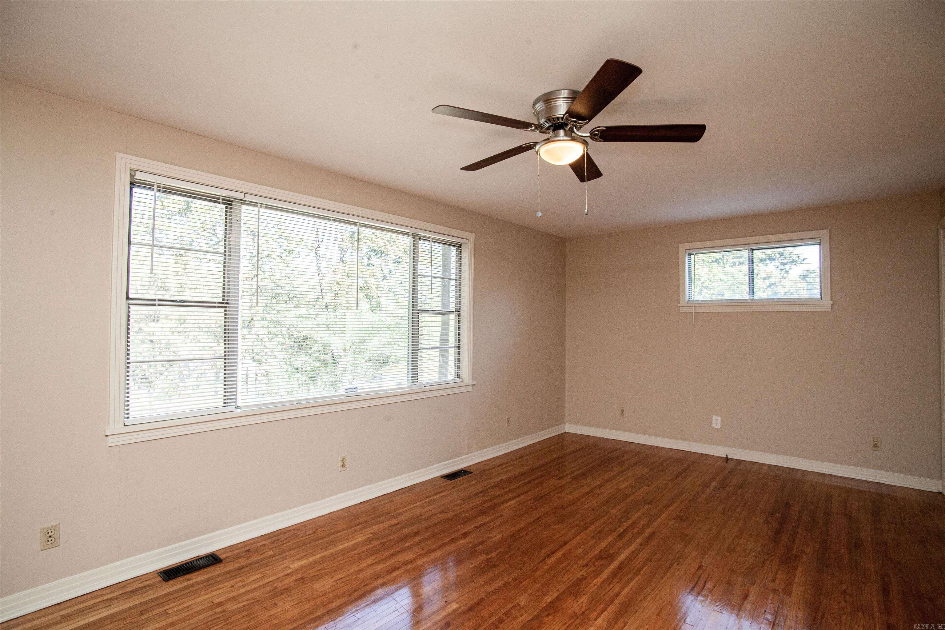 1N-12-08 - Residential Lease