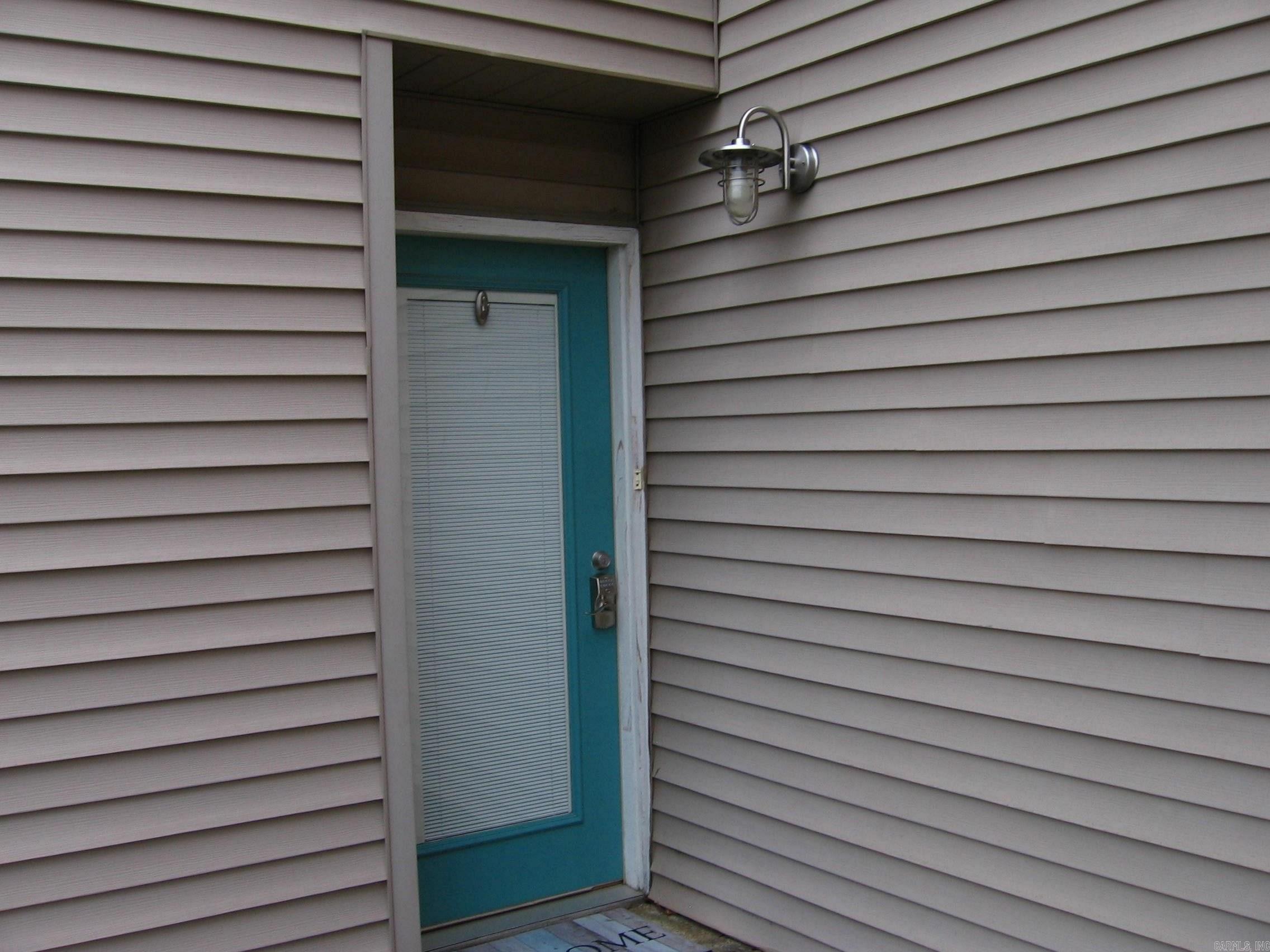 LAKEWOOD HILLS CONDO - Residential