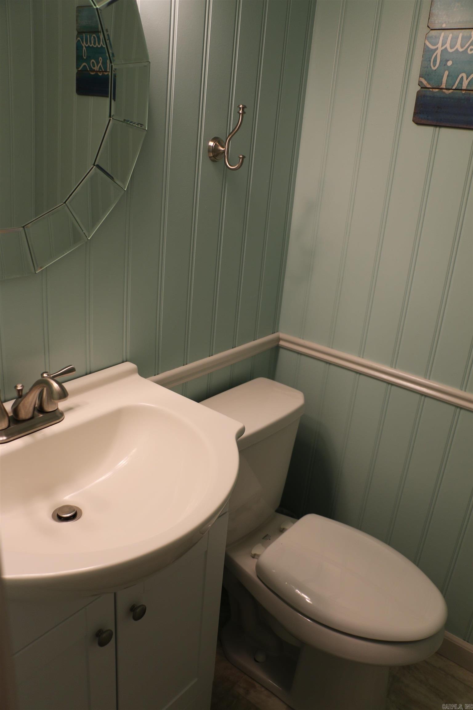 LAKEWOOD HILLS CONDO - Residential