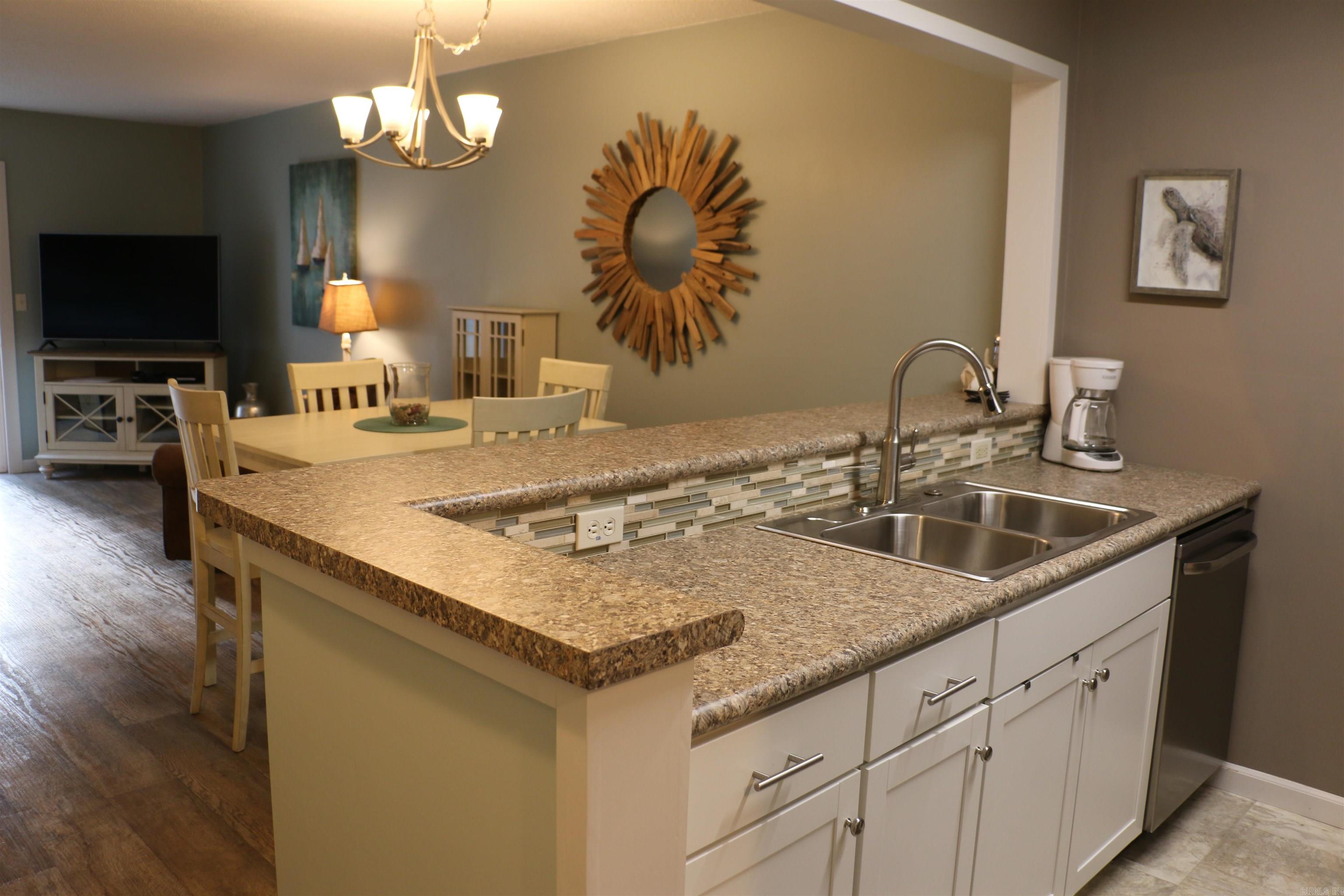 LAKEWOOD HILLS CONDO - Residential