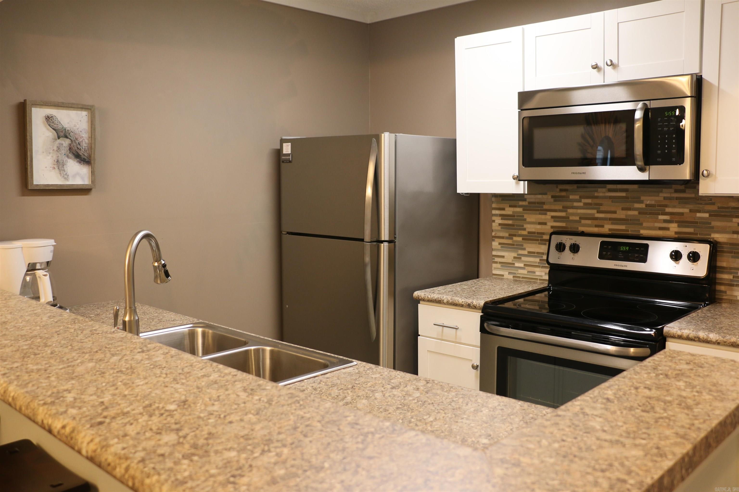 LAKEWOOD HILLS CONDO - Residential