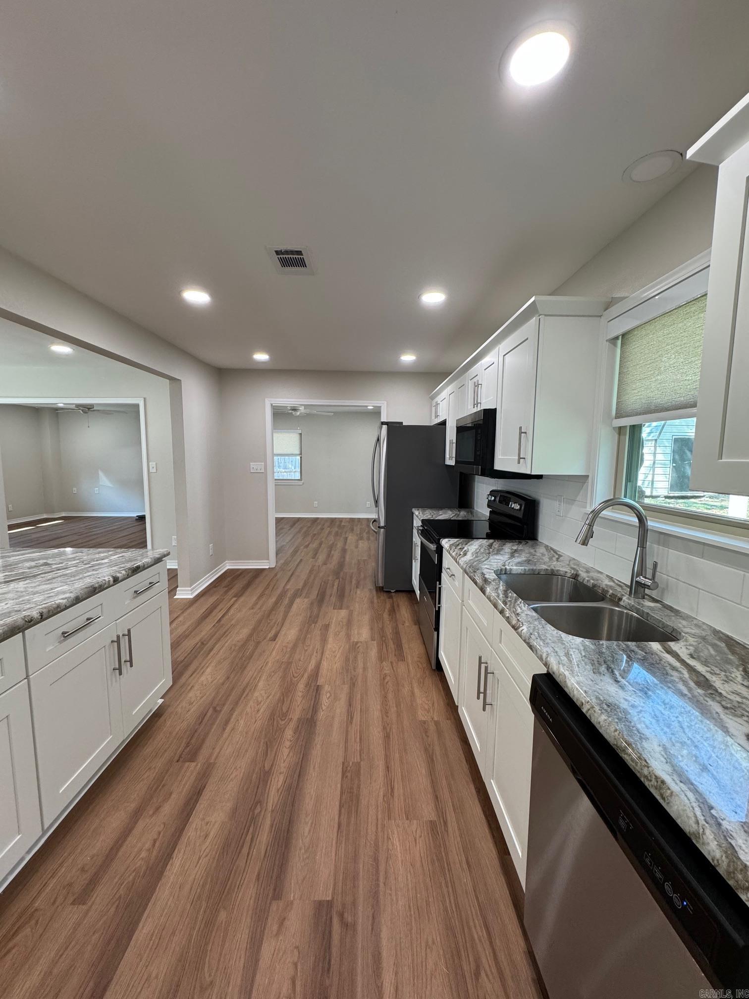 CEDAR RIDGE - Residential