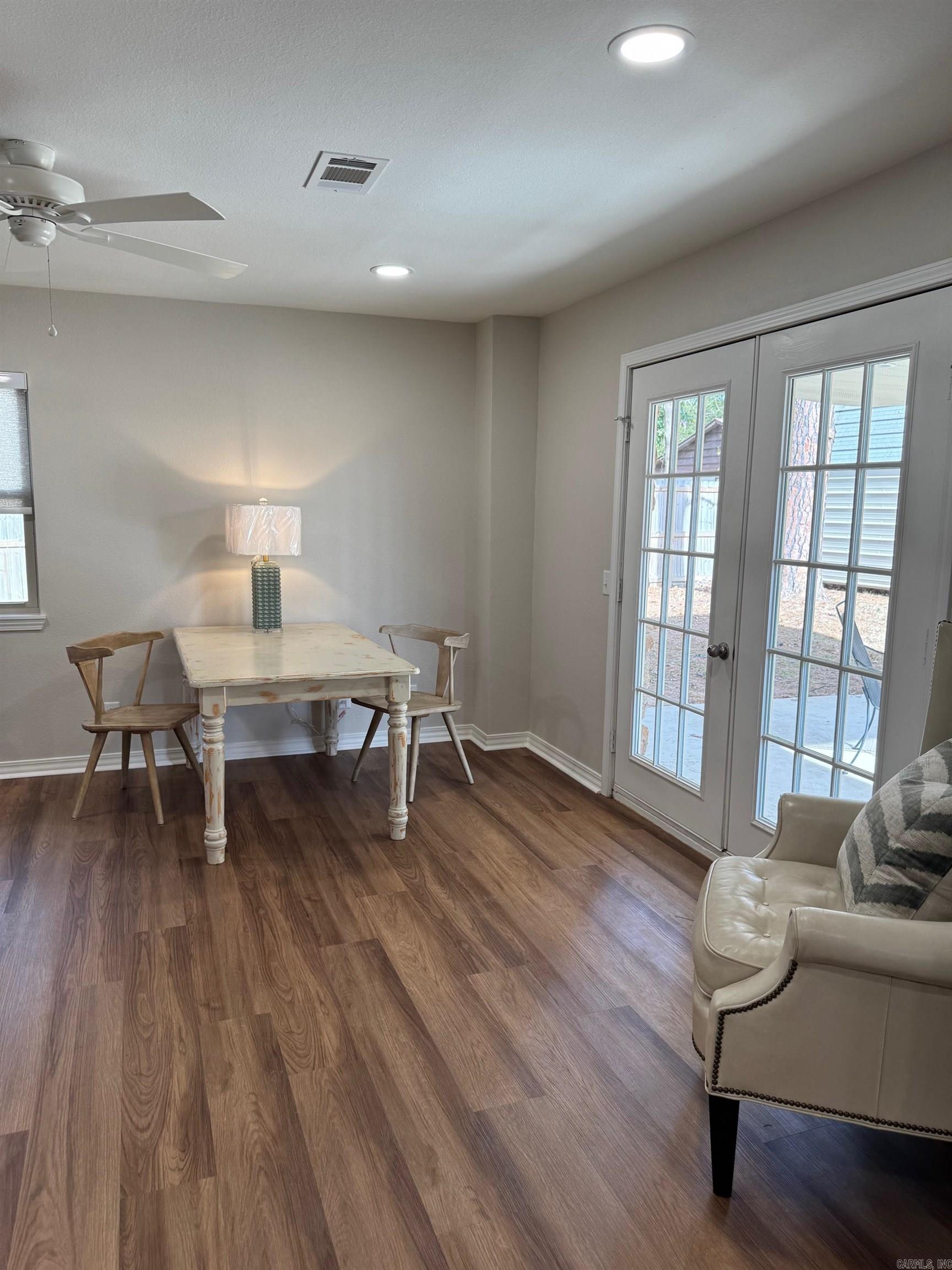 CEDAR RIDGE - Residential