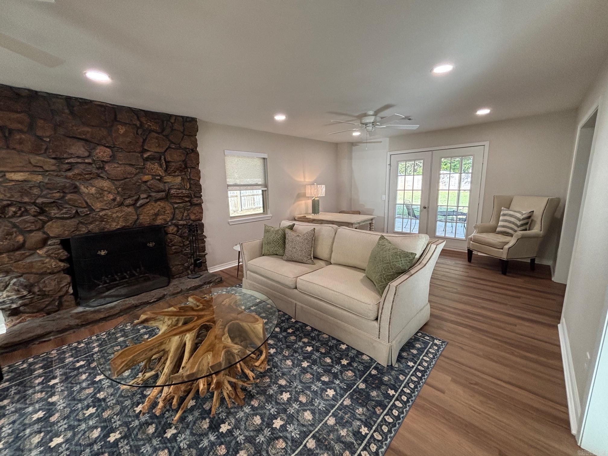 CEDAR RIDGE - Residential