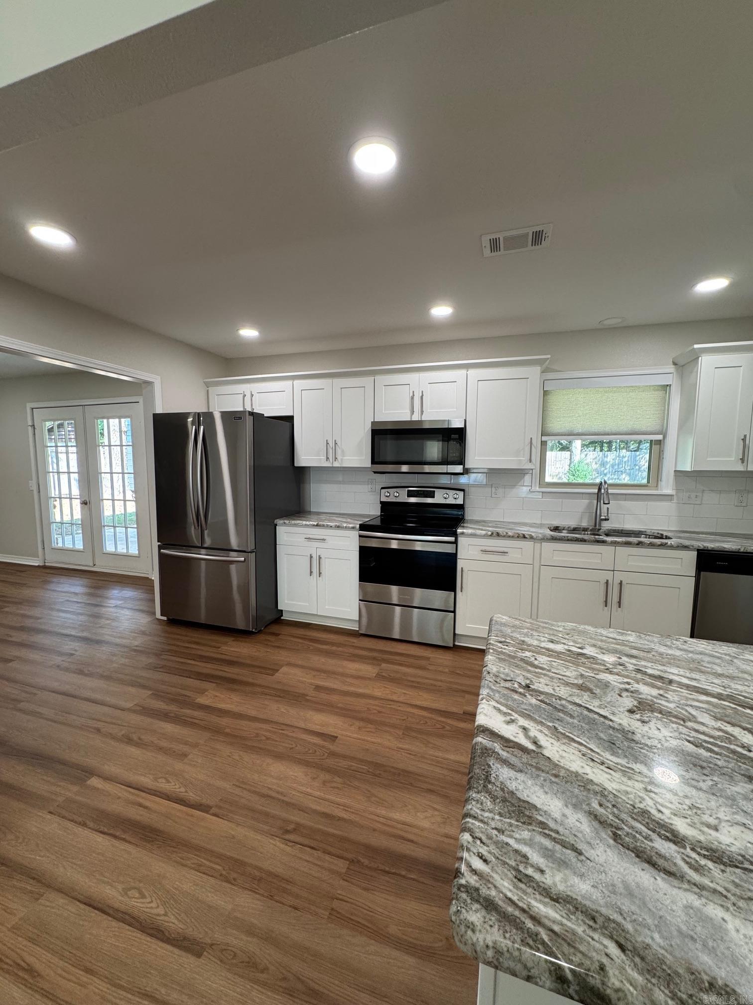 CEDAR RIDGE - Residential