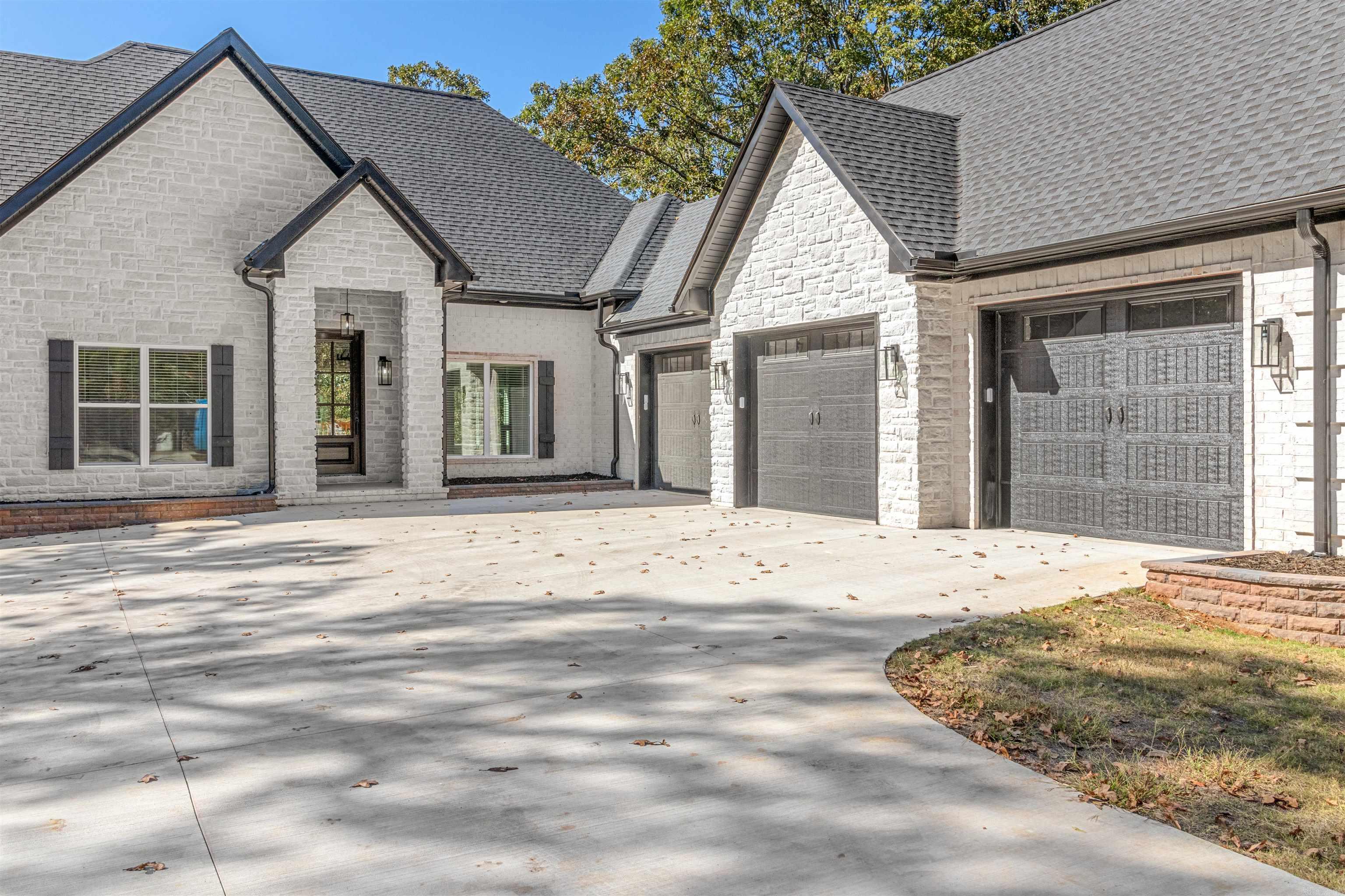 TERRA HILLS - Residential