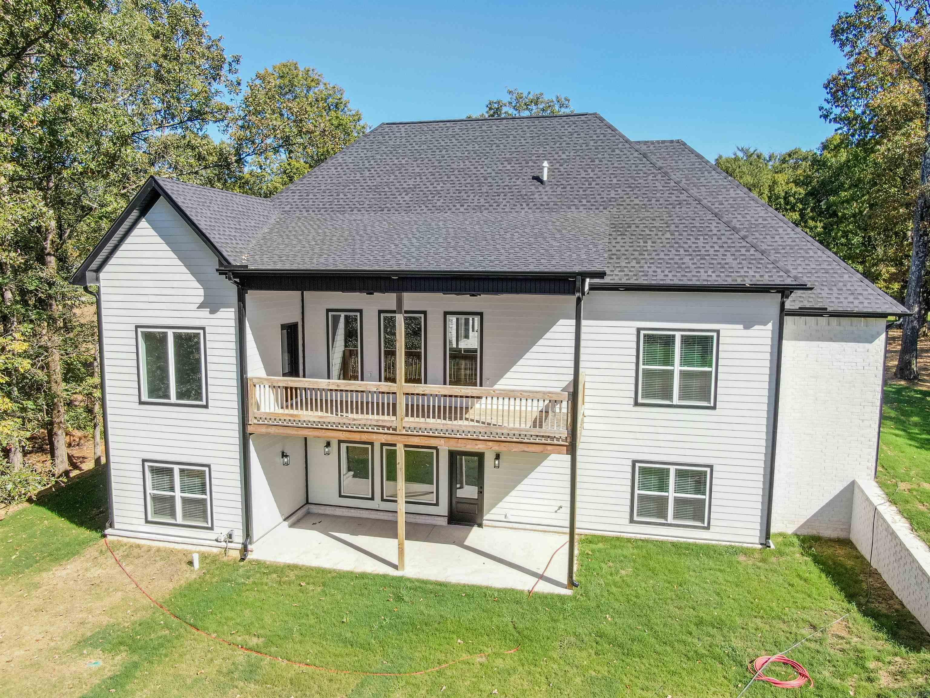 TERRA HILLS - Residential