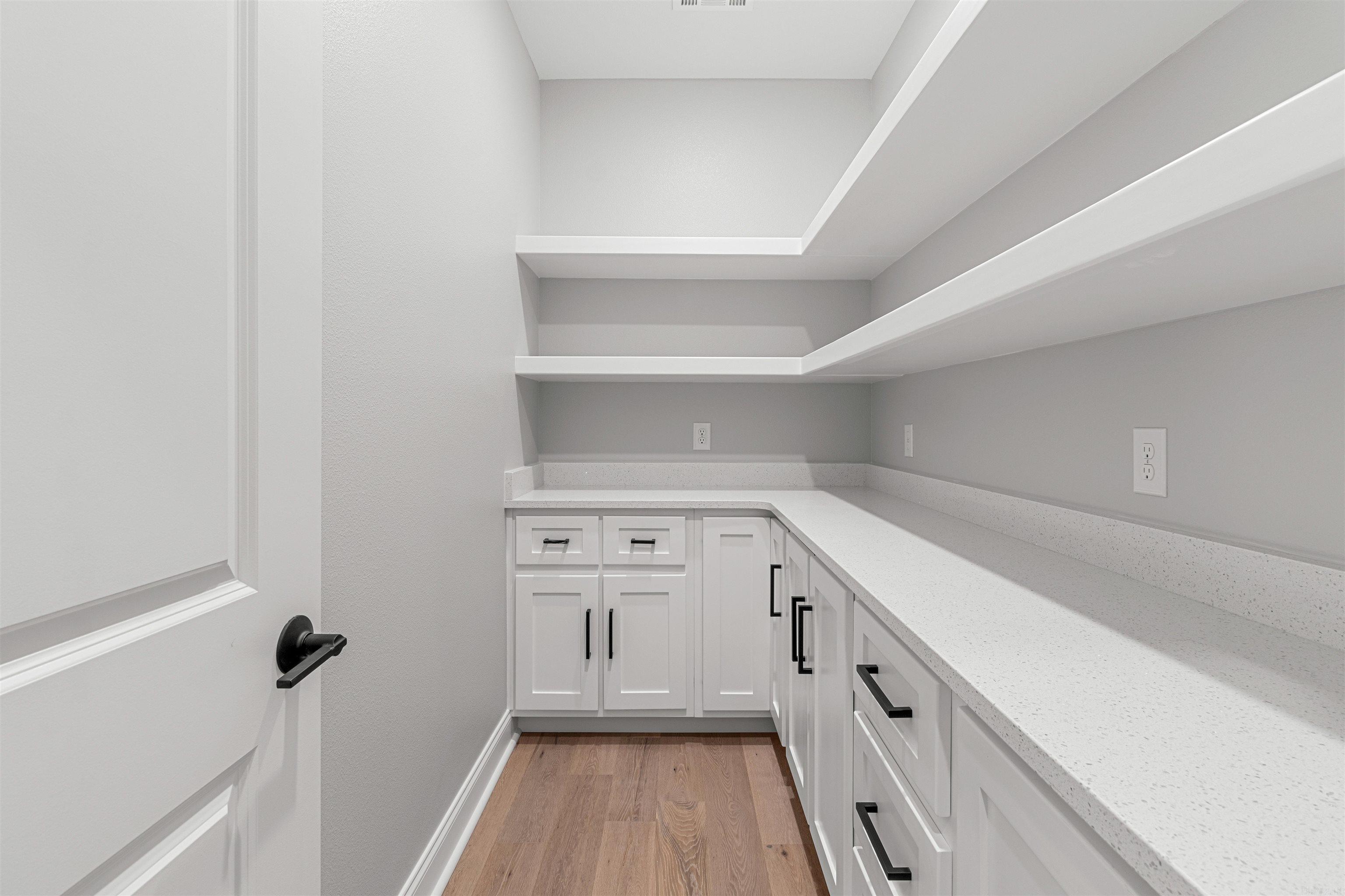 TERRA HILLS - Residential